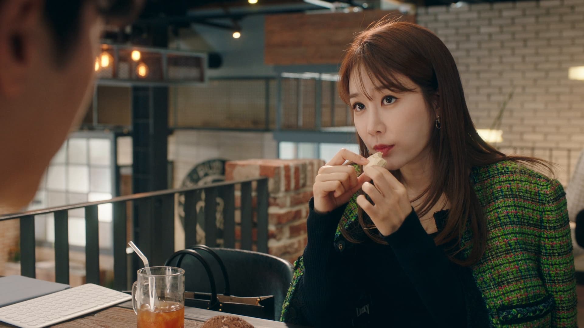 Bo Ra! Deborah (2023) Episodio 8 thumbnail