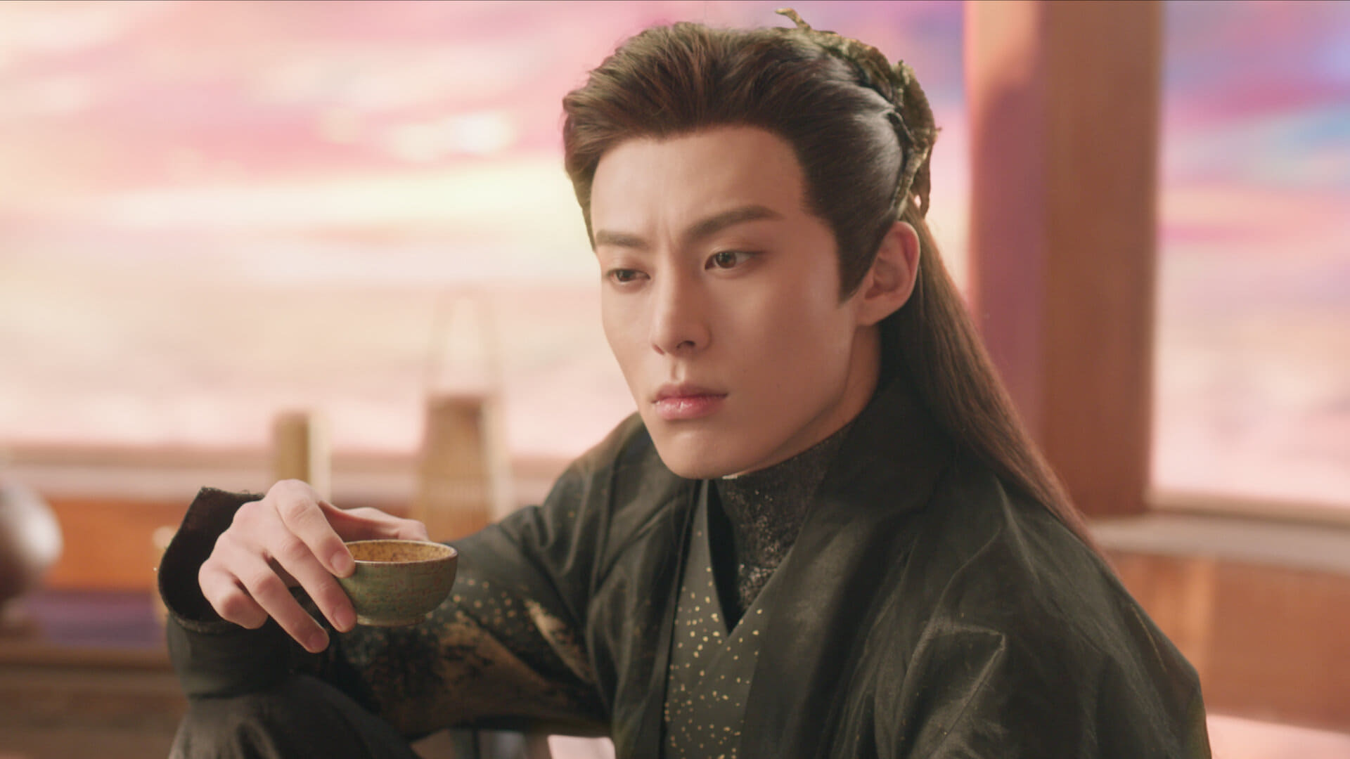 Love Between Fairy and Devil (2022) Episodio 8 thumbnail