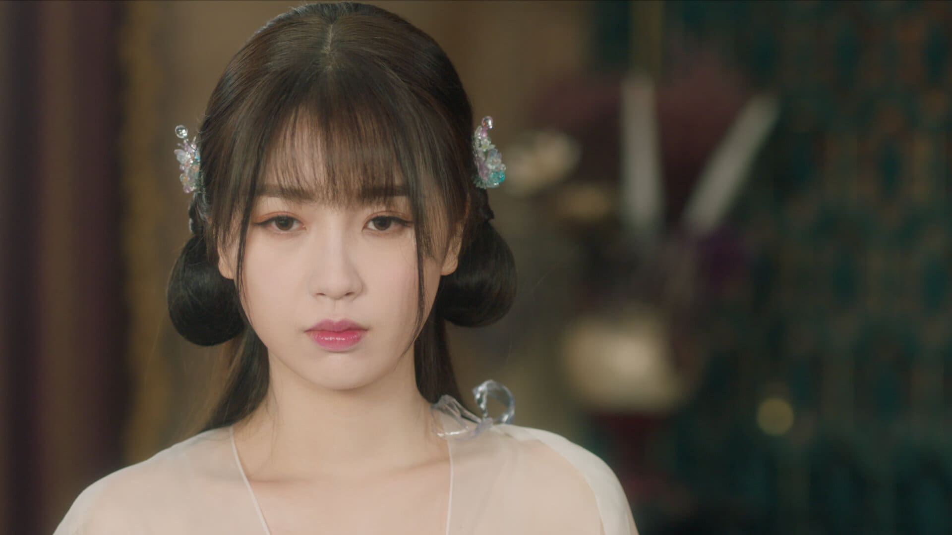 Love Between Fairy and Devil (2022) Episodio 12 thumbnail