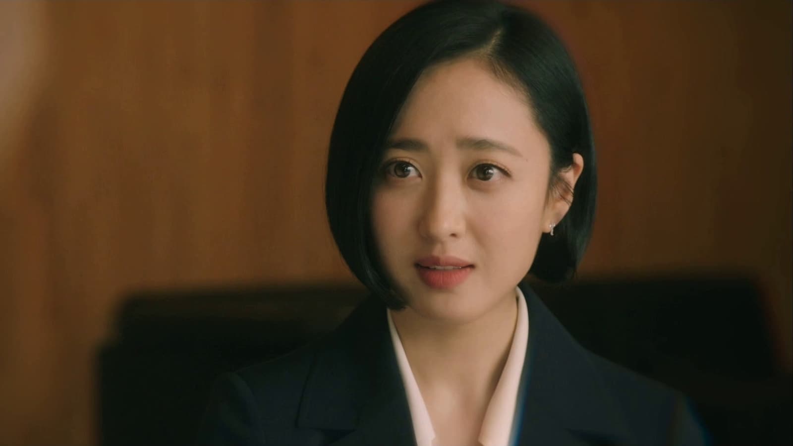 The Devil Judge (2021) Episodio 16 thumbnail