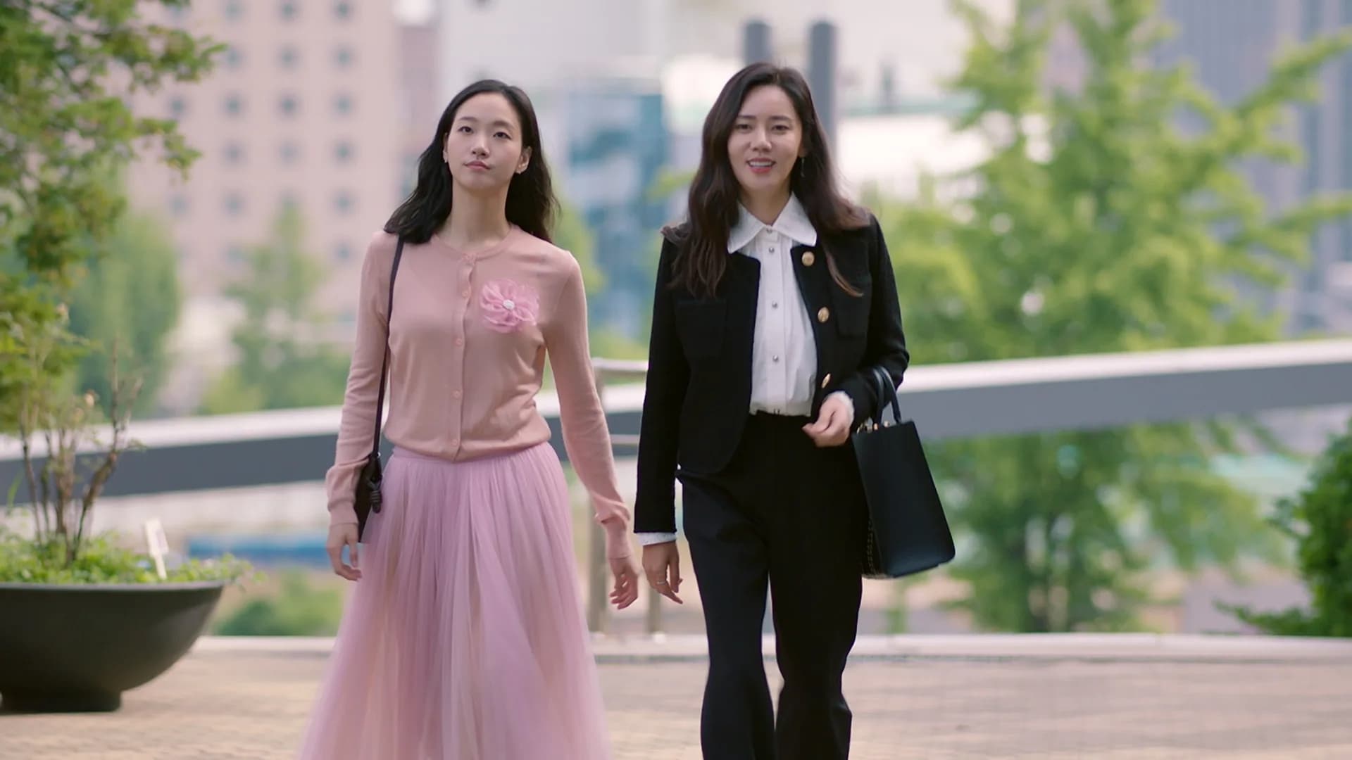 Little Women (2022) Episodio 1 thumbnail