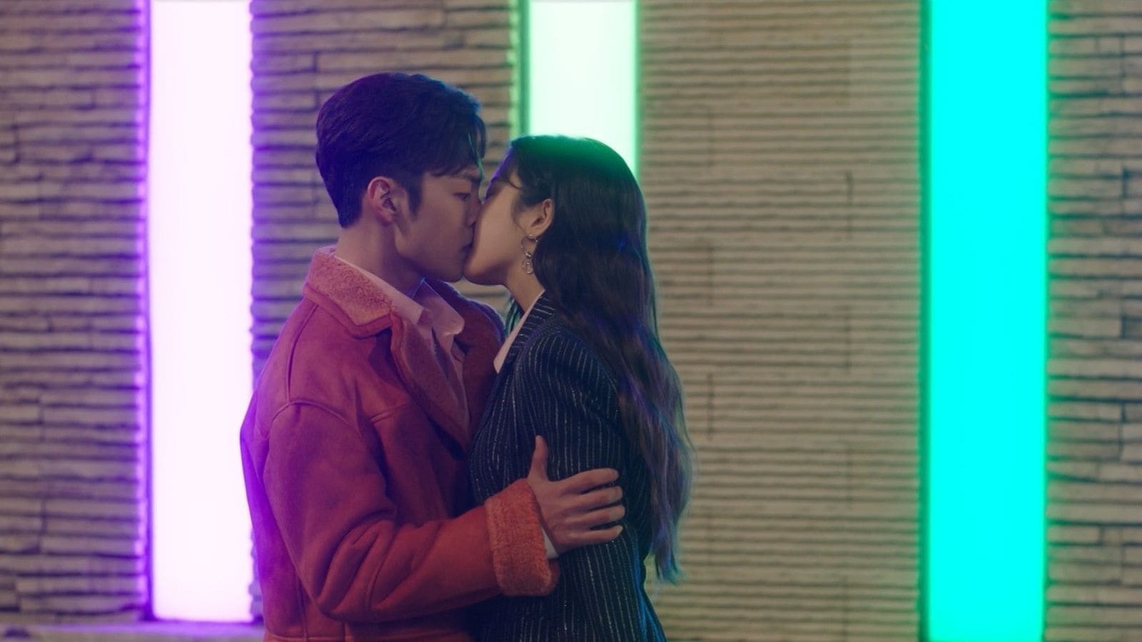 The Great Seducer (2018) Episodio 13 thumbnail