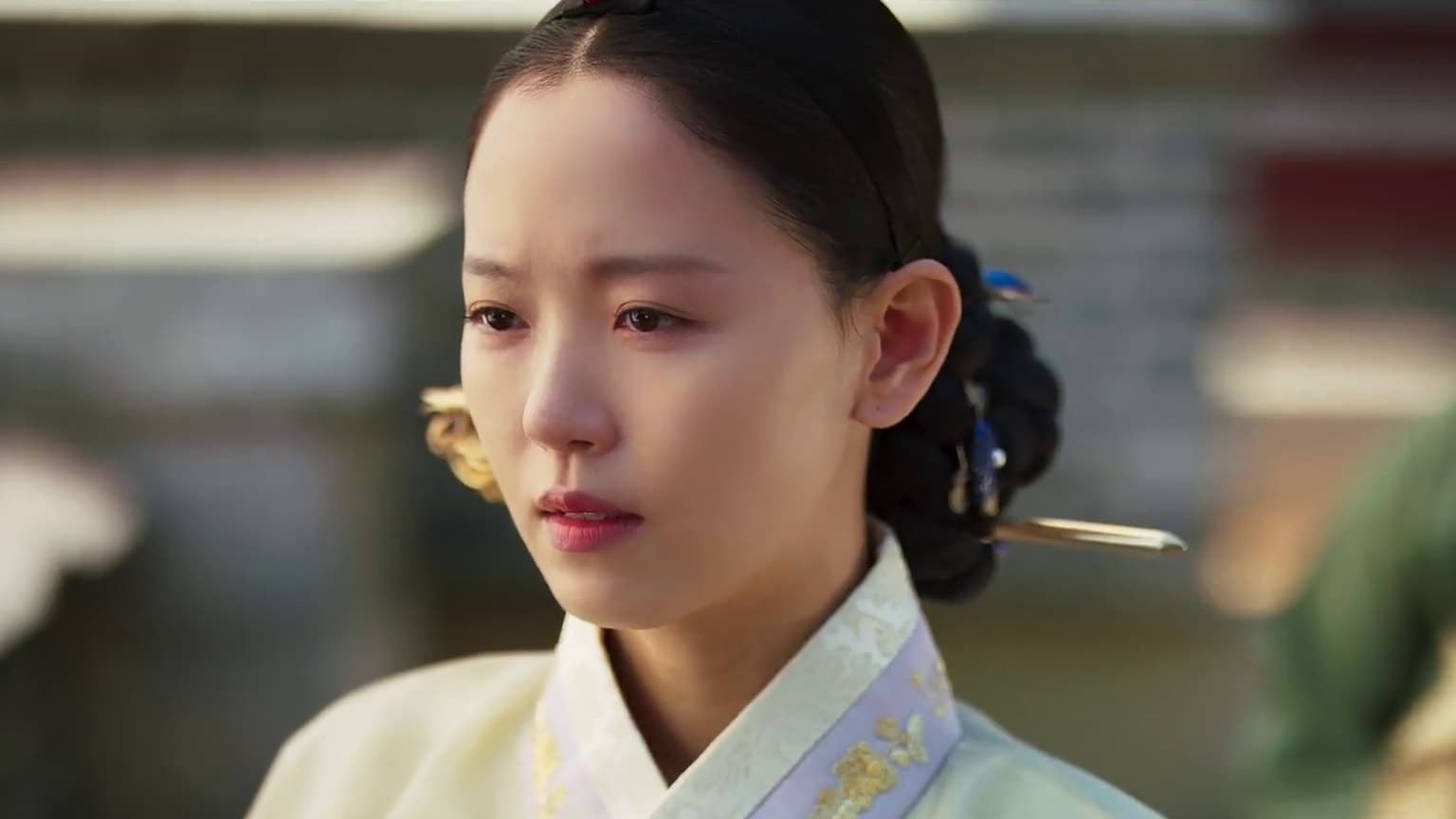 Red Single Heart/Bloody Heart (2022) Episodio 15 thumbnail
