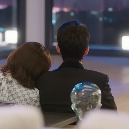 A Robot in the Orange Orchard (2022) Episodio 9 thumbnail