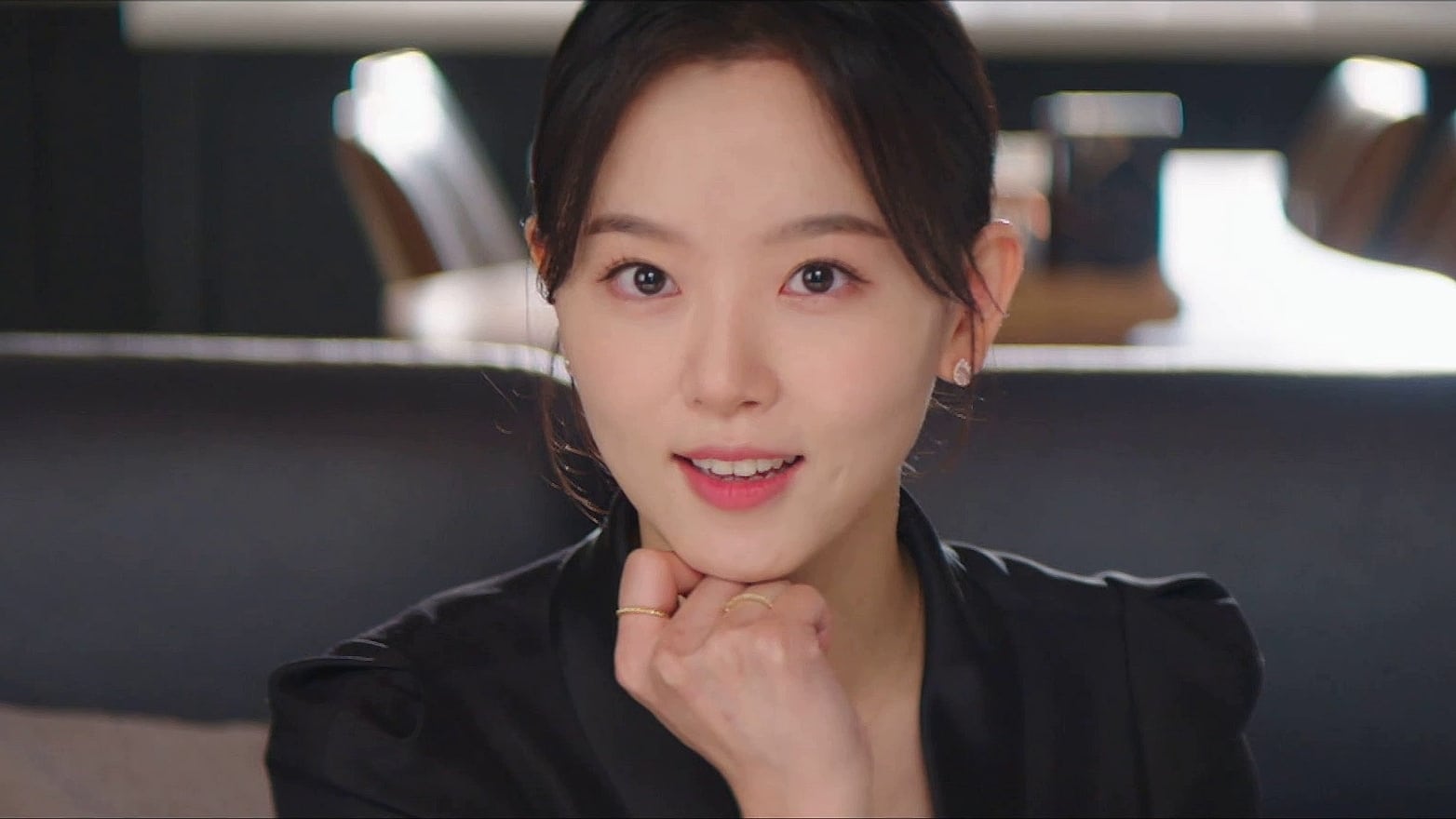 My Roommate Is a Gumiho (2021) Episodio 4 thumbnail