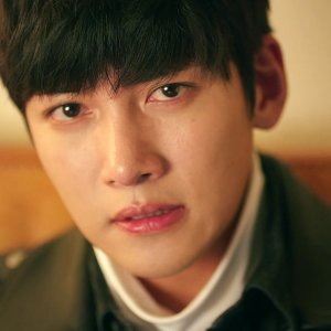 7 First Kisses (2016) Episodio 4 thumbnail