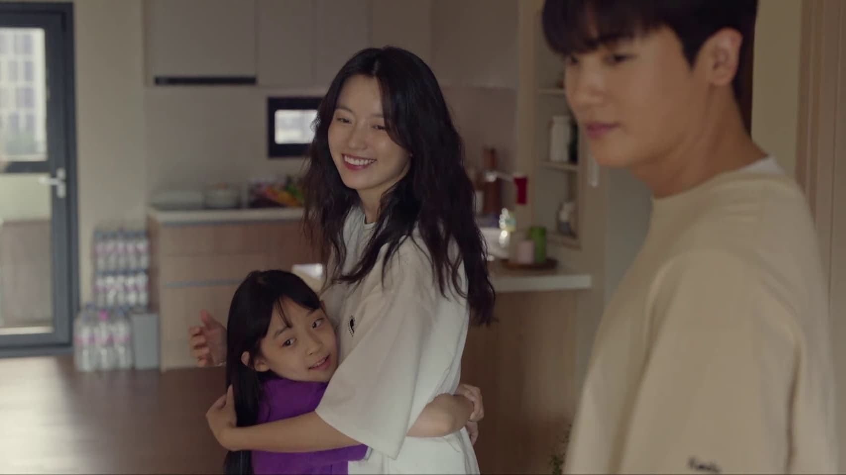 Happiness (2021) Episodio 4 thumbnail