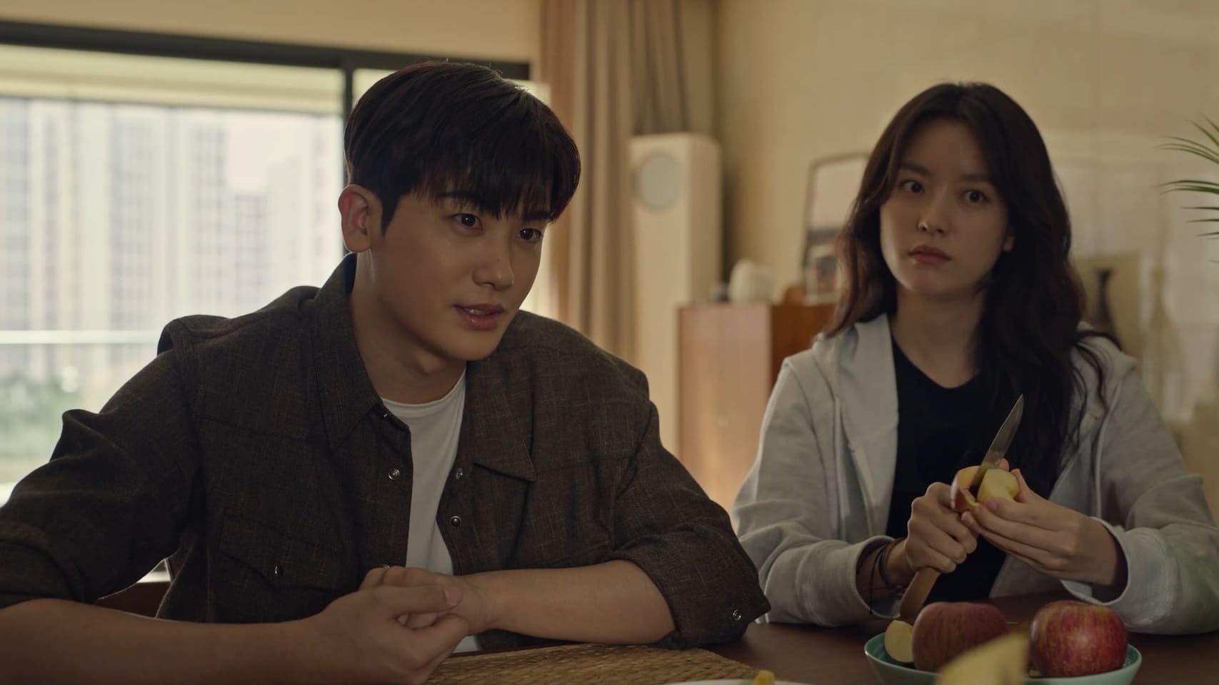 Happiness (2021) Episodio 9 thumbnail