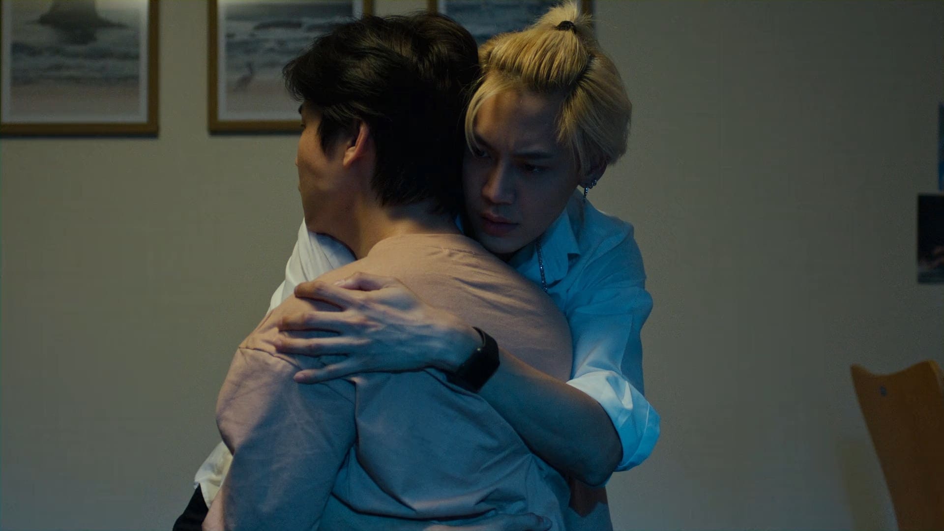 Between Us (2022) Episodio 3 thumbnail