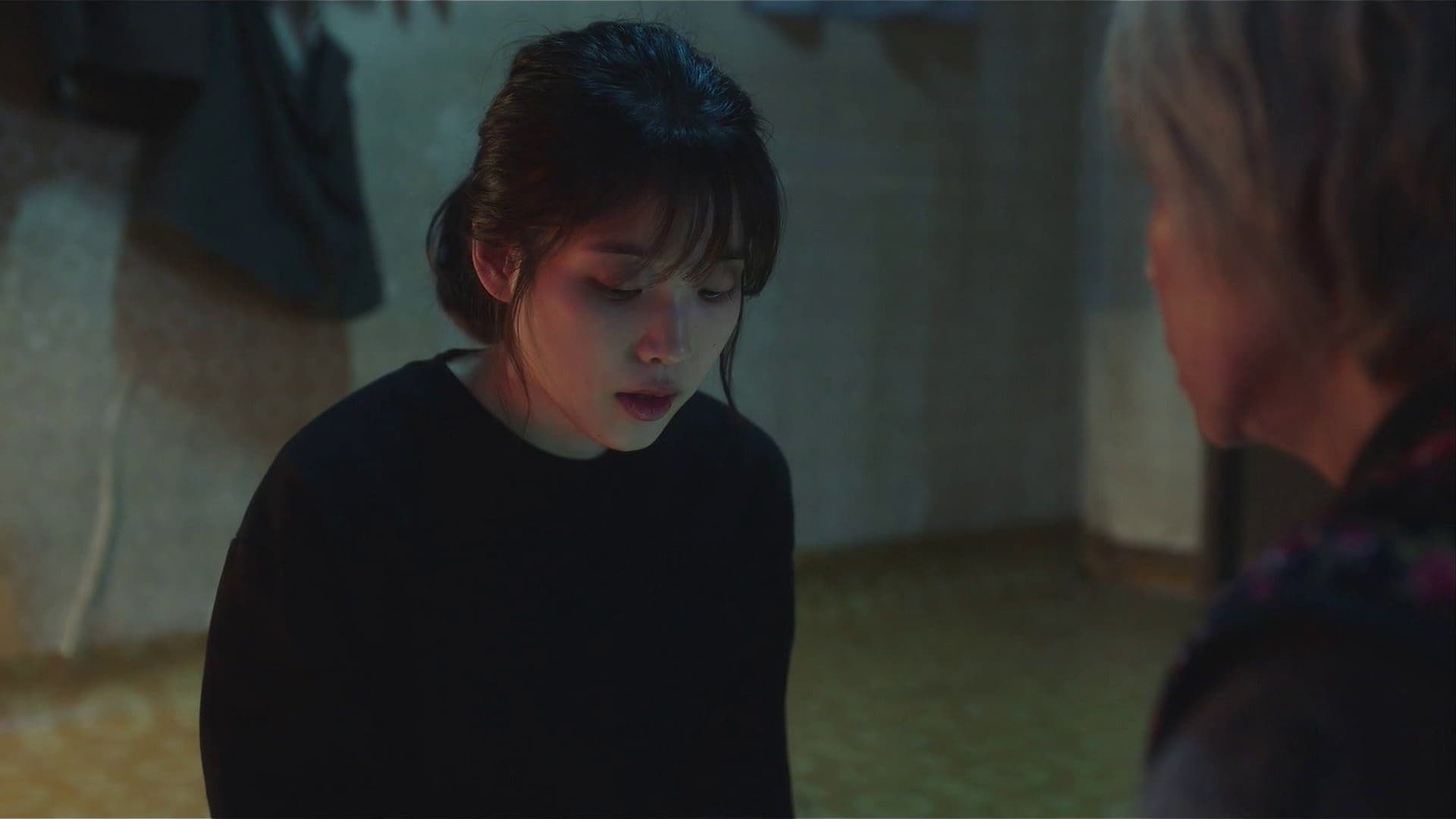 My Mister (2018) Episodio 9 thumbnail