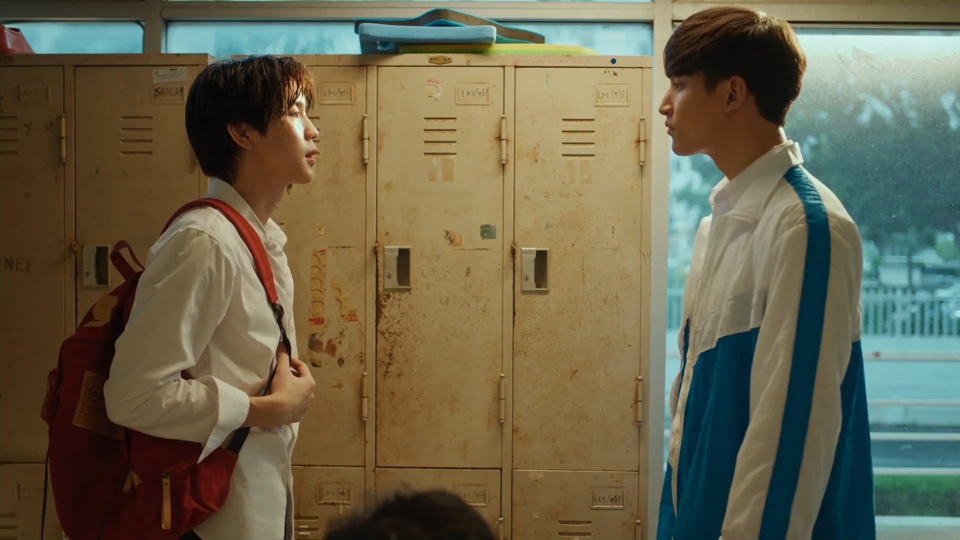 Between Us (2022) Episodio 6 thumbnail