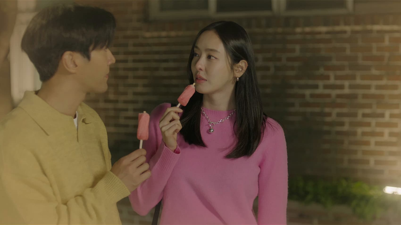 Love Is for Suckers (2022) Episodio 13 thumbnail