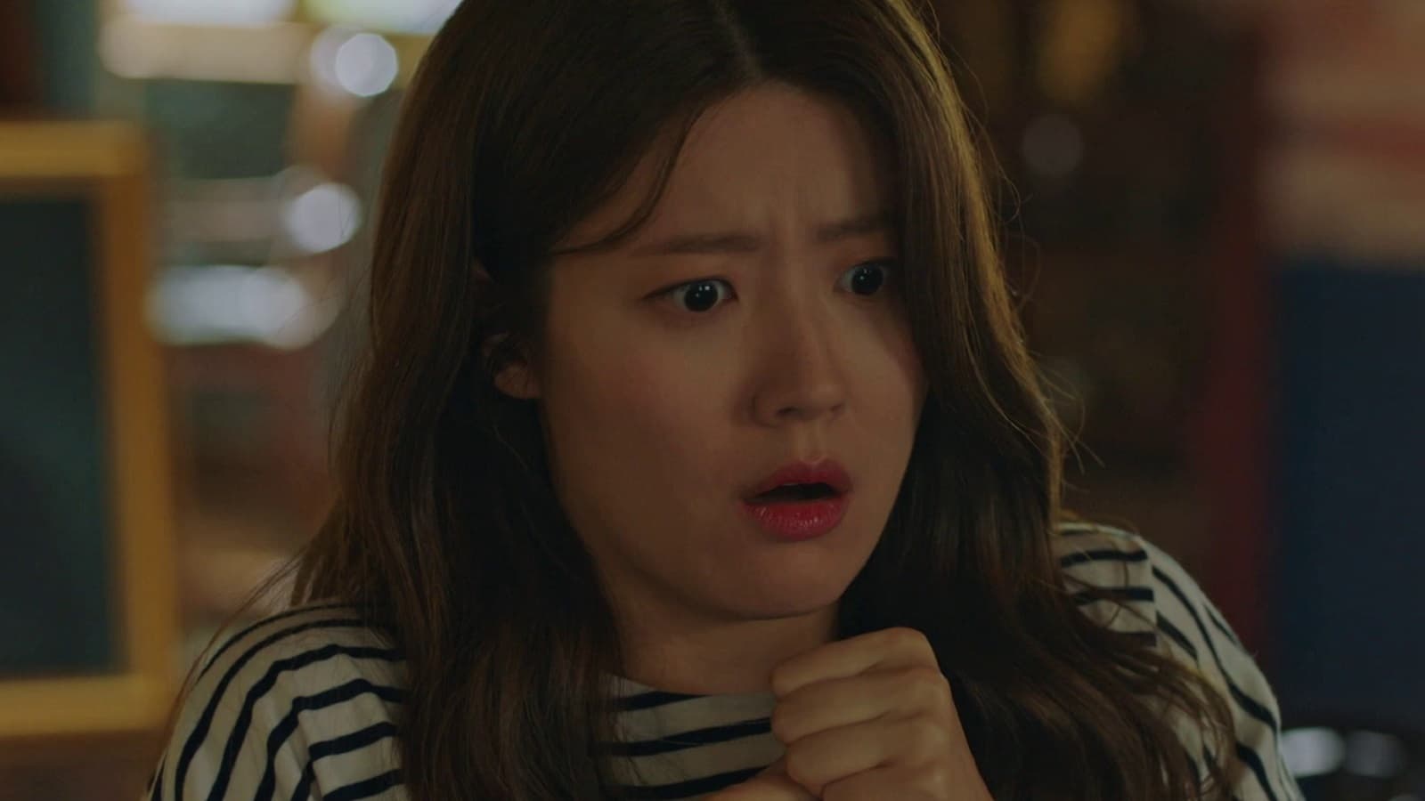 The Witch's Diner (2021) Episodio 3 thumbnail