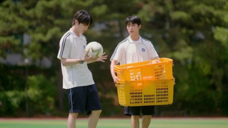 A Shoulder to Cry On (2023) Episodio 2 thumbnail