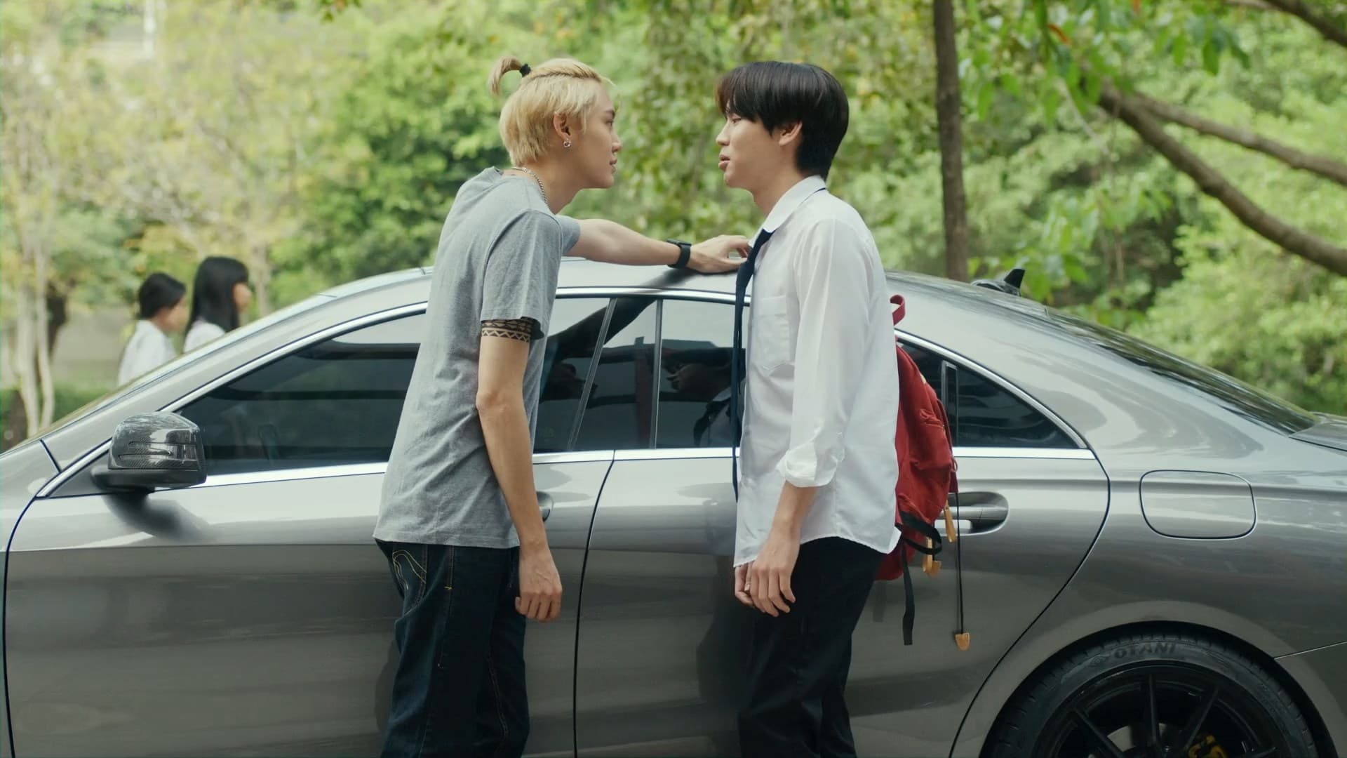 Between Us (2022) Episodio 11 thumbnail