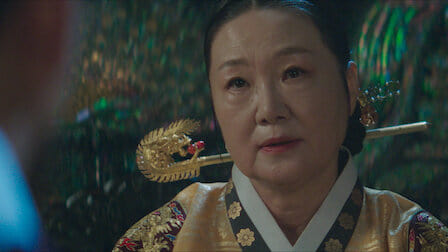 Under the Queen’s Umbrella (2022) Episodio 5 thumbnail