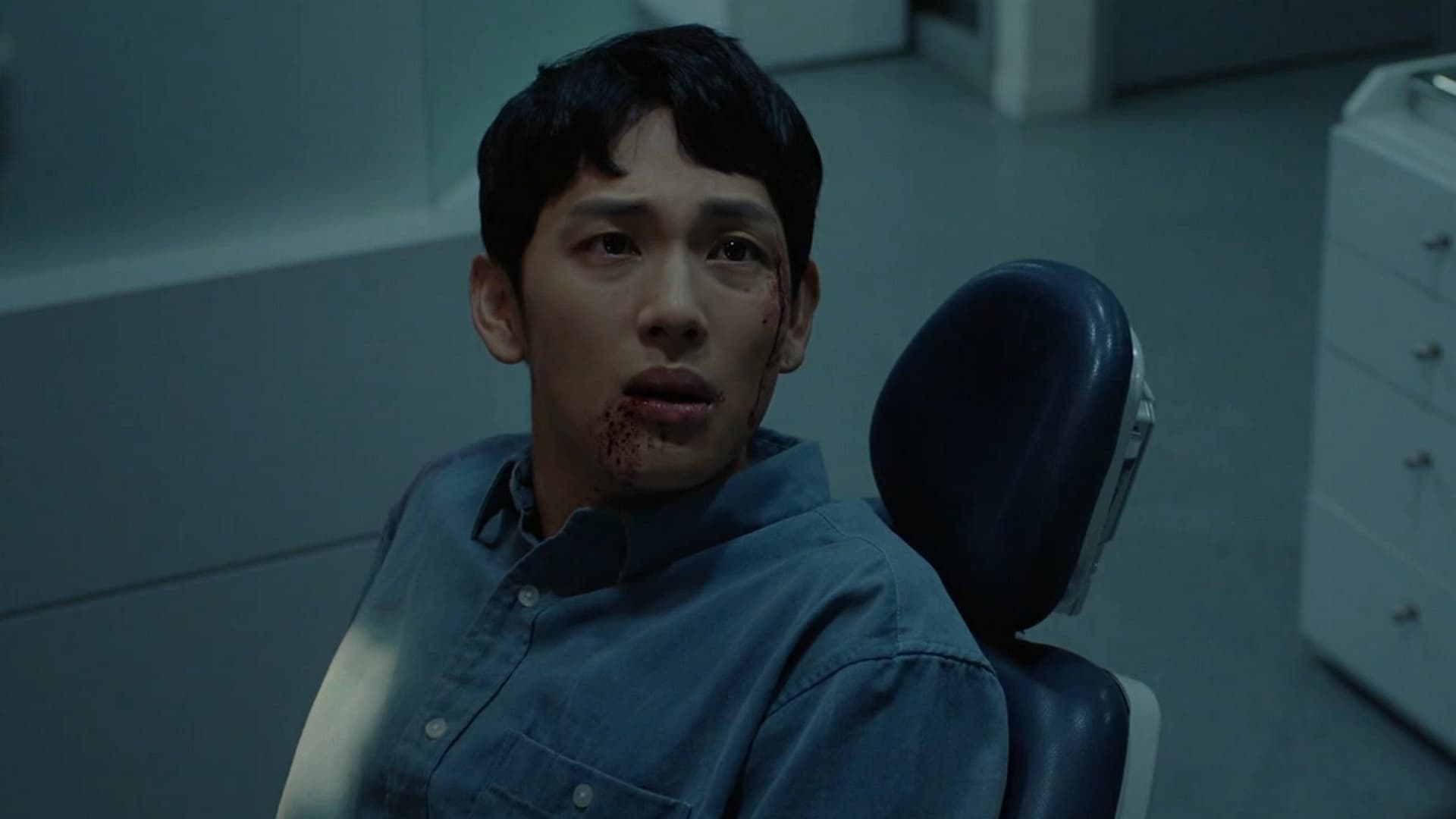 Strangers From Hell (2019) Episodio 8 thumbnail