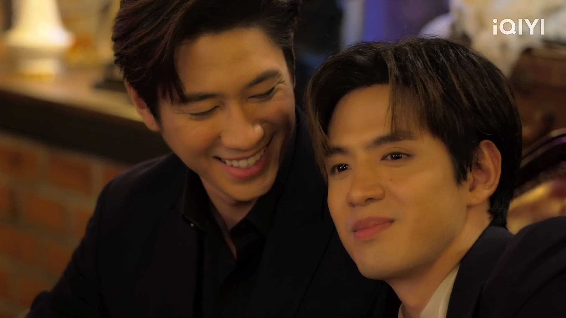 Laws of Attraction (2023) Episodio 4 thumbnail