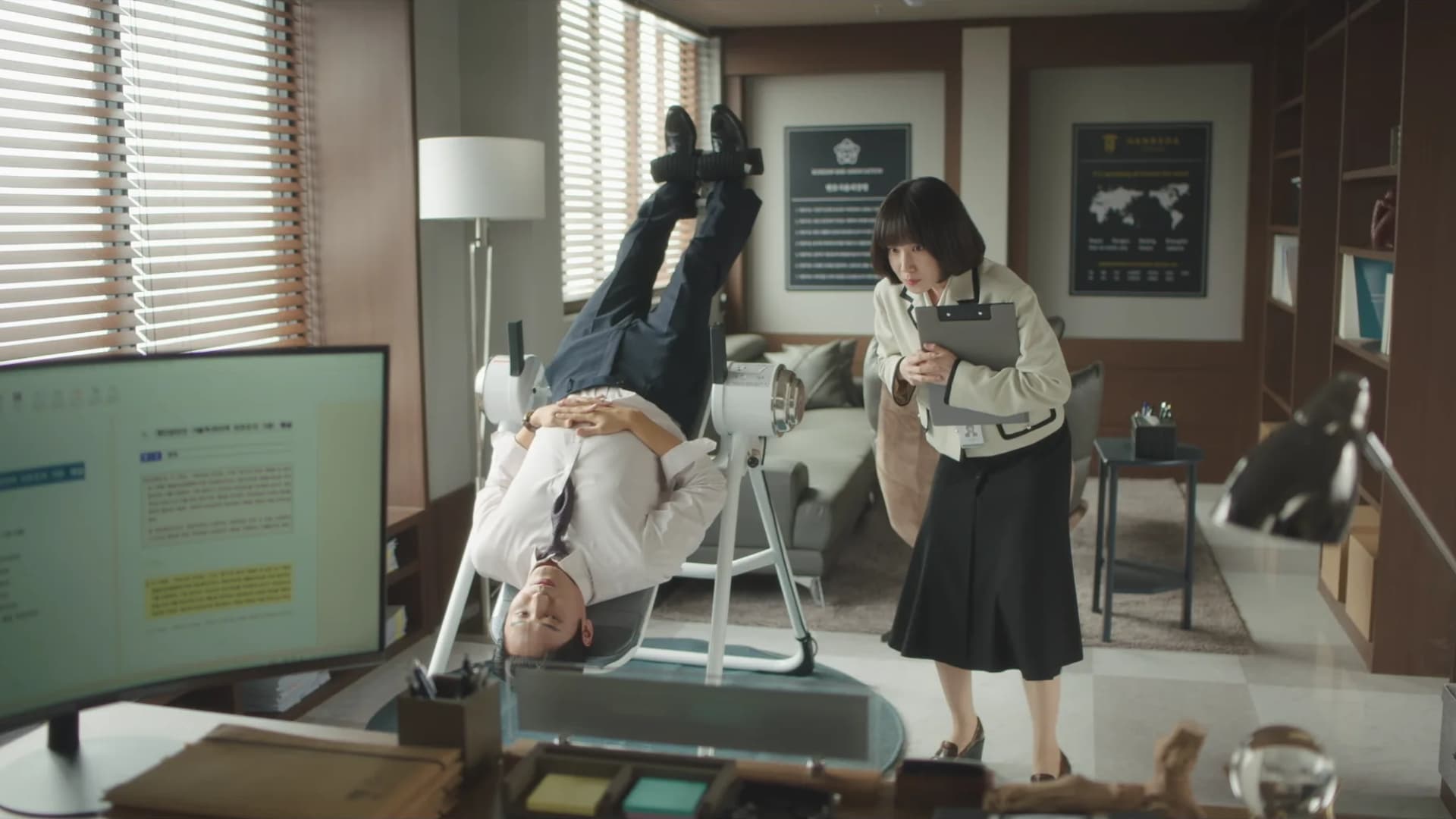 Extraordinary Attorney Woo (2022) Episodio 15 thumbnail