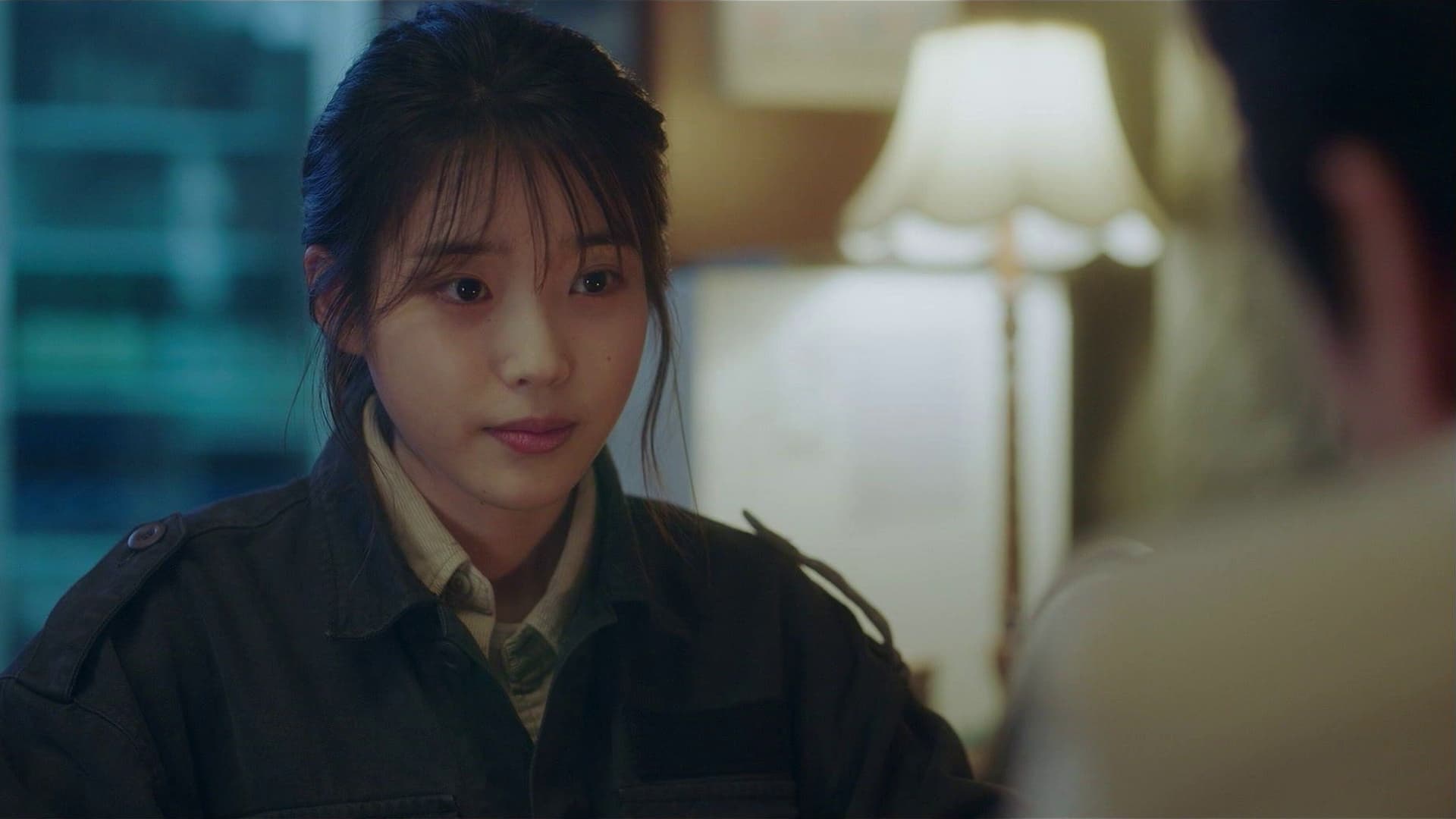 My Mister (2018) Episodio 16 thumbnail