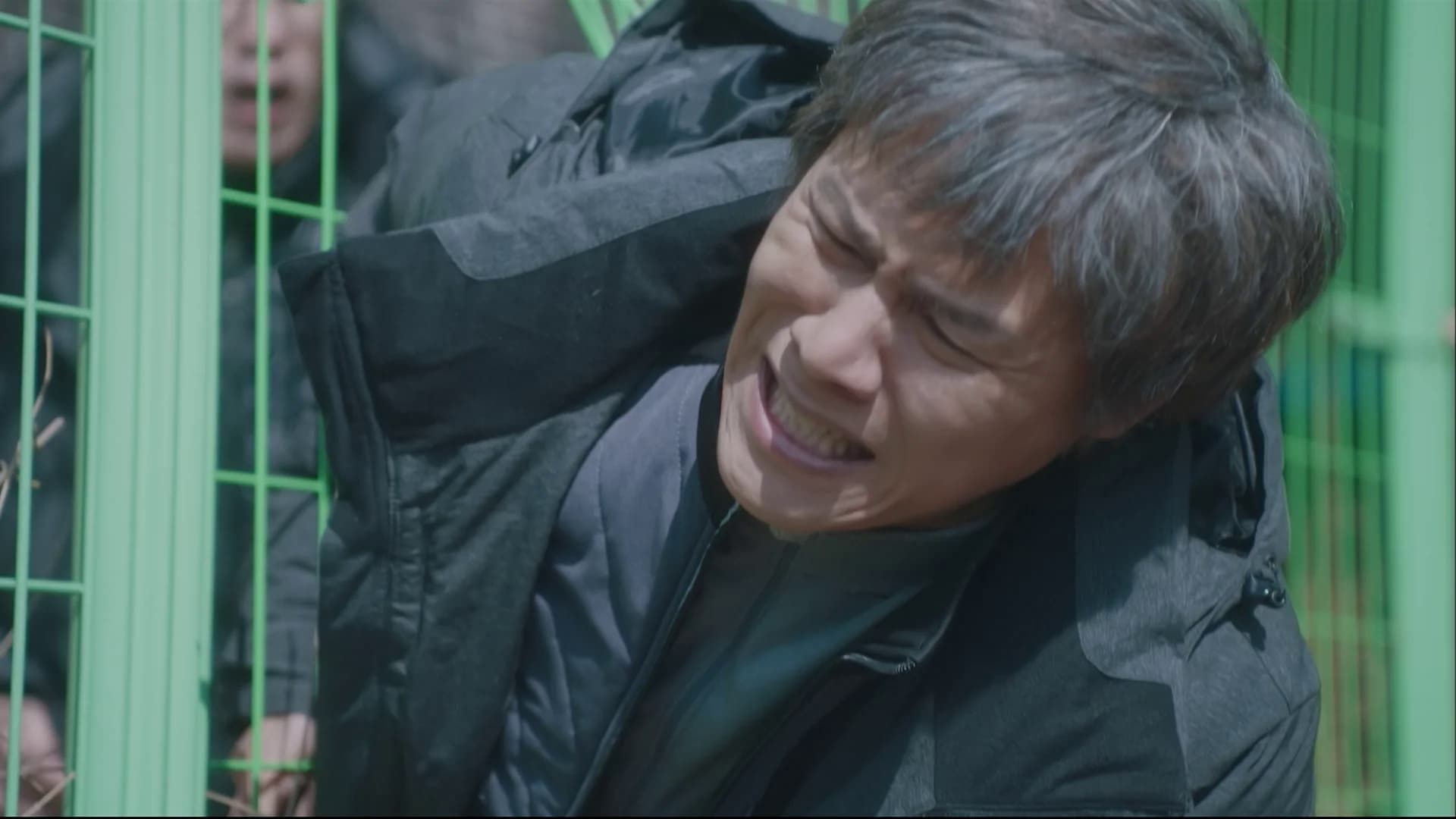My Mister (2018) Episodio 6 thumbnail
