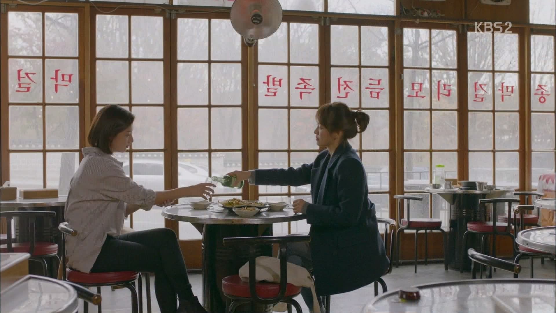 Descendants of the Sun (2016) Episodio 15 thumbnail