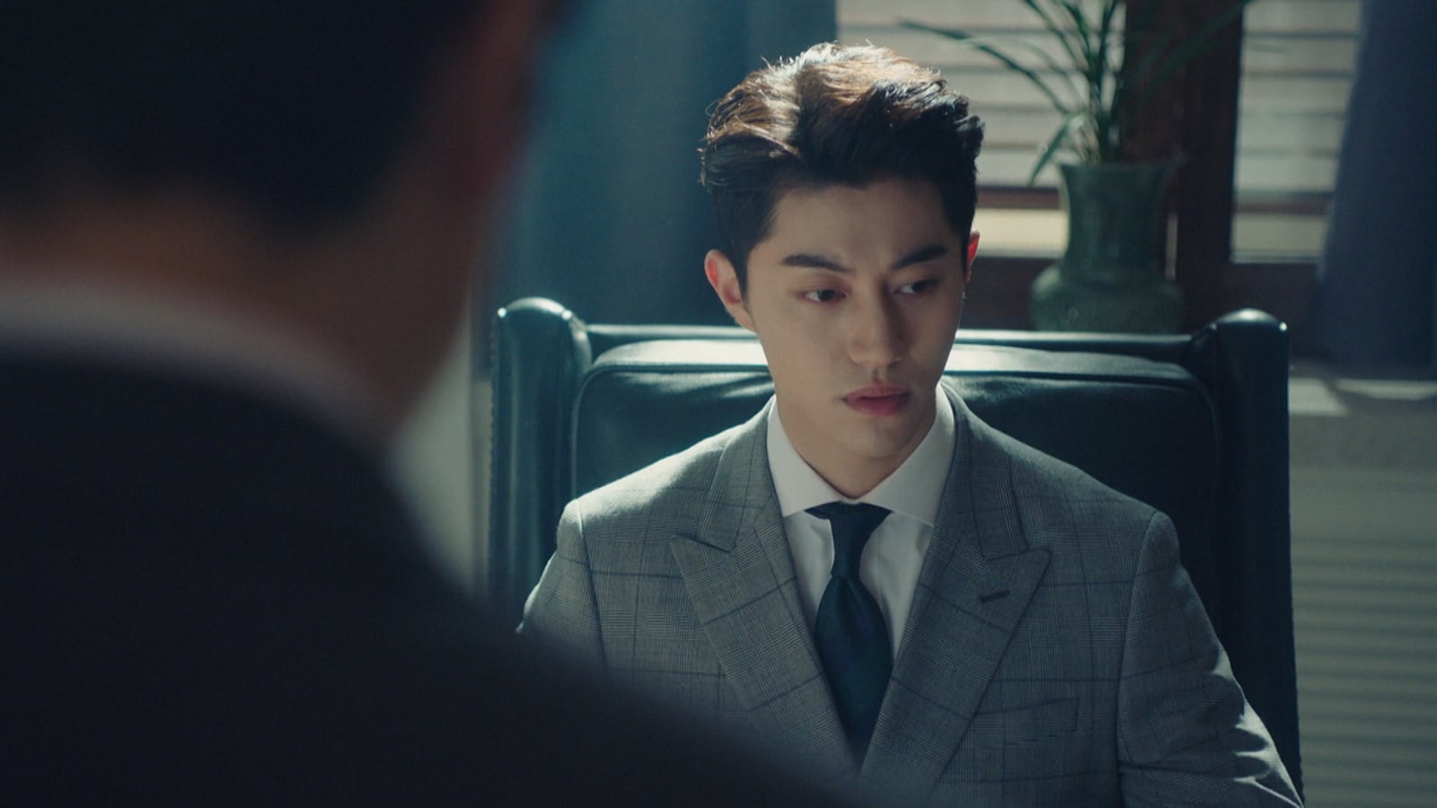 My Strange Hero (2018) Episodi 9-10 thumbnail