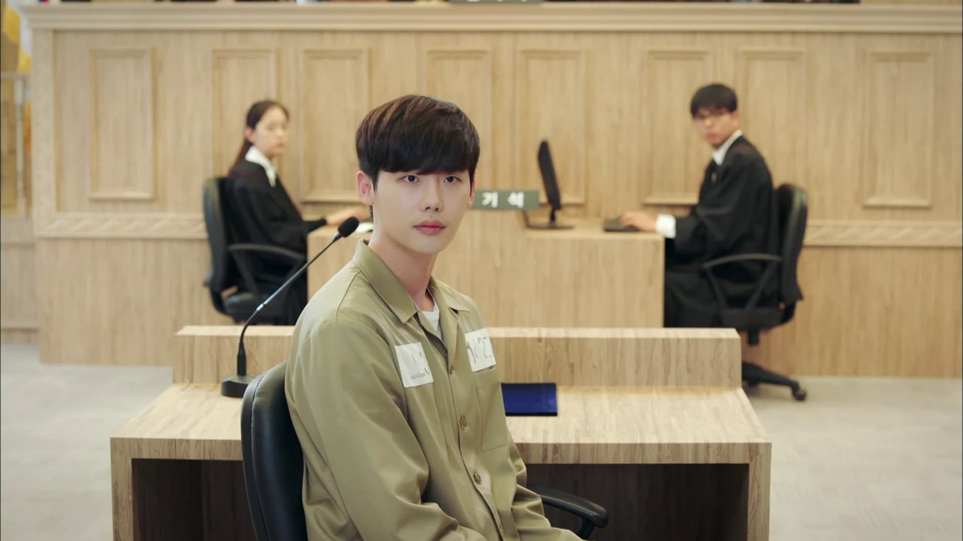 W - Two worlds (2016) Episodio 15 thumbnail