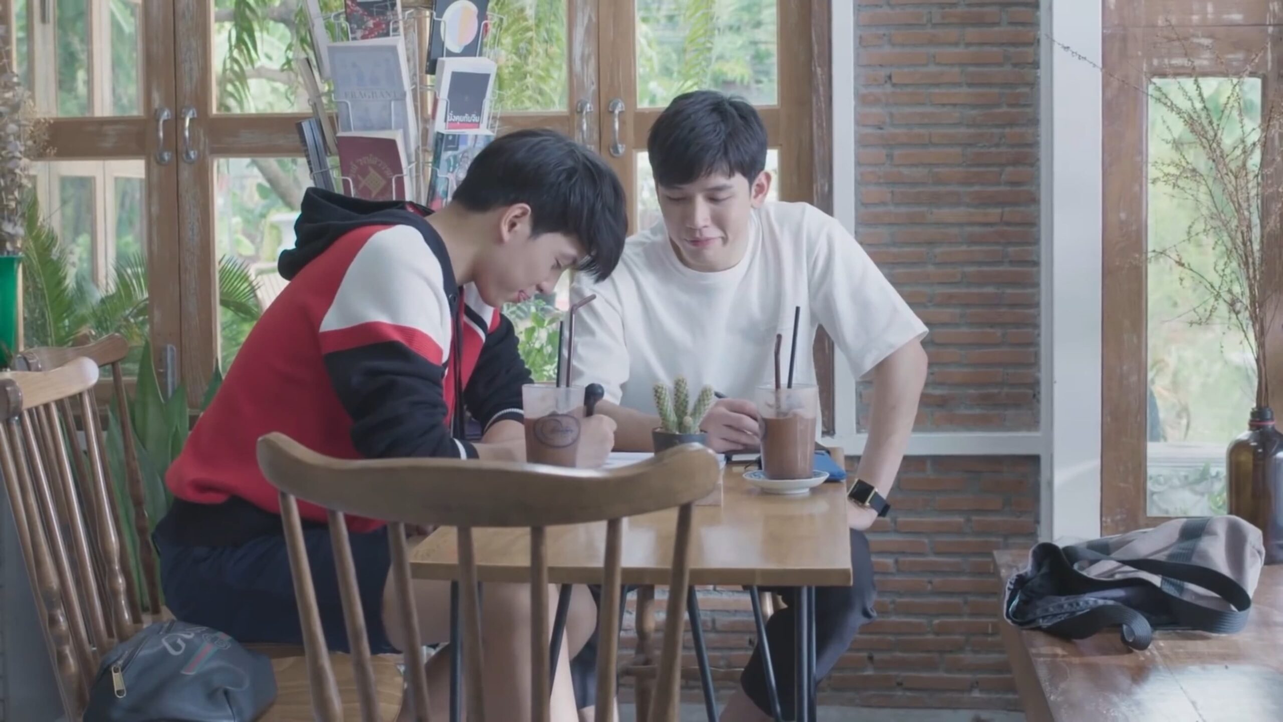 Dark Blue Kiss (2019) Episodio 2 thumbnail