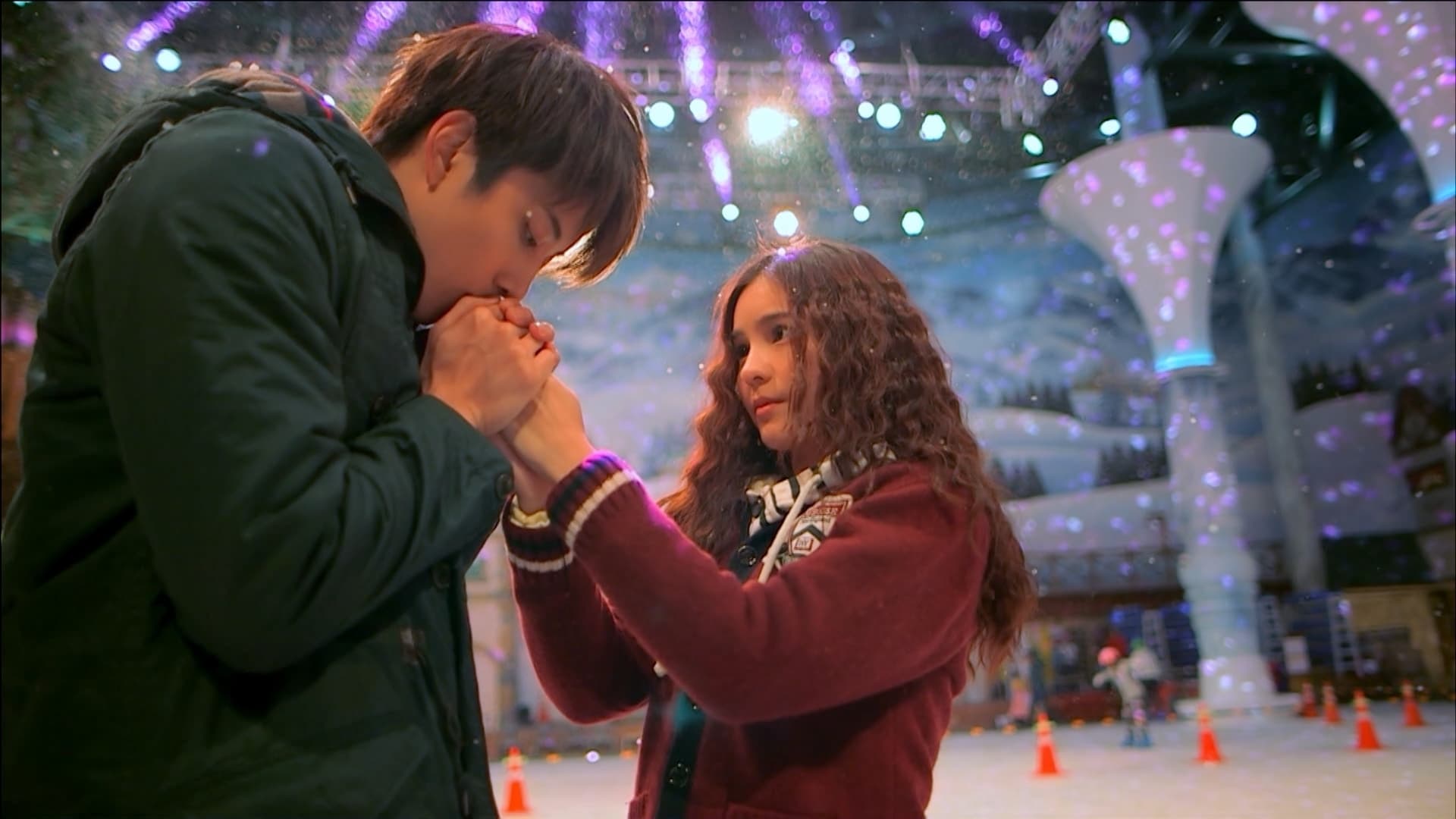 Full House (2014) Episodio 15 thumbnail