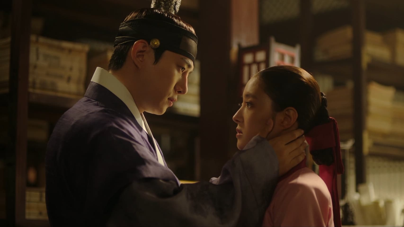 The Red Sleeve (2021) Episodio 10 thumbnail