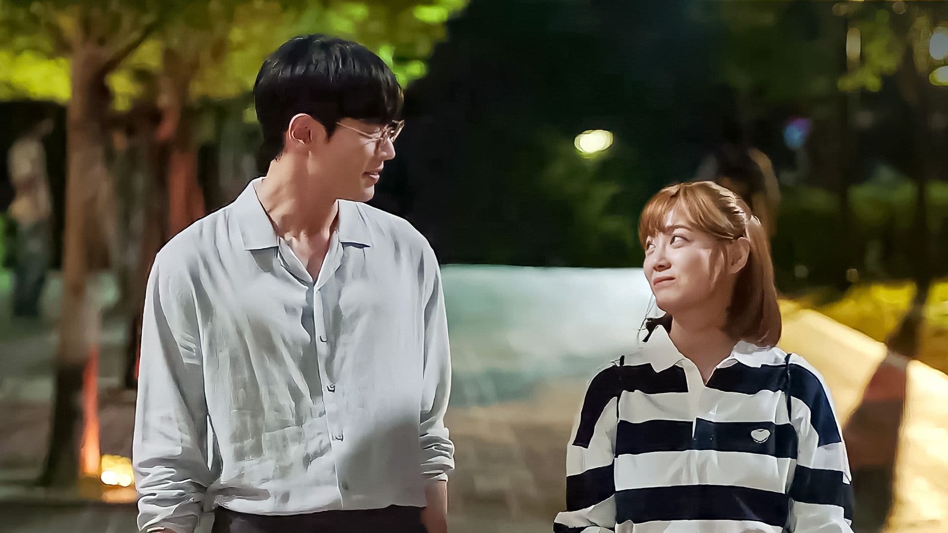 Today's Webtoon (2022) Episodio 16 thumbnail