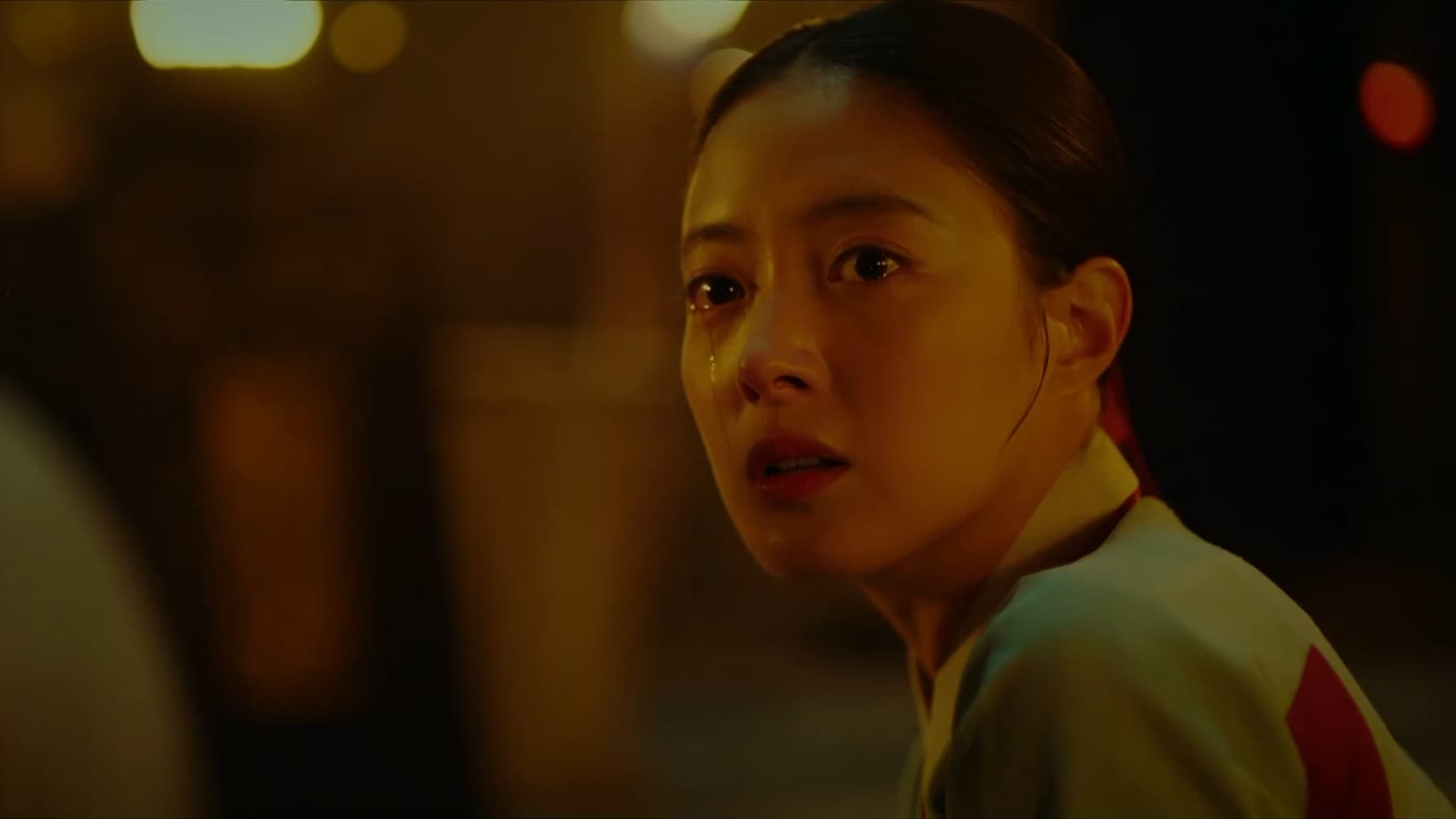 The Red Sleeve (2021) Episodio 14 thumbnail
