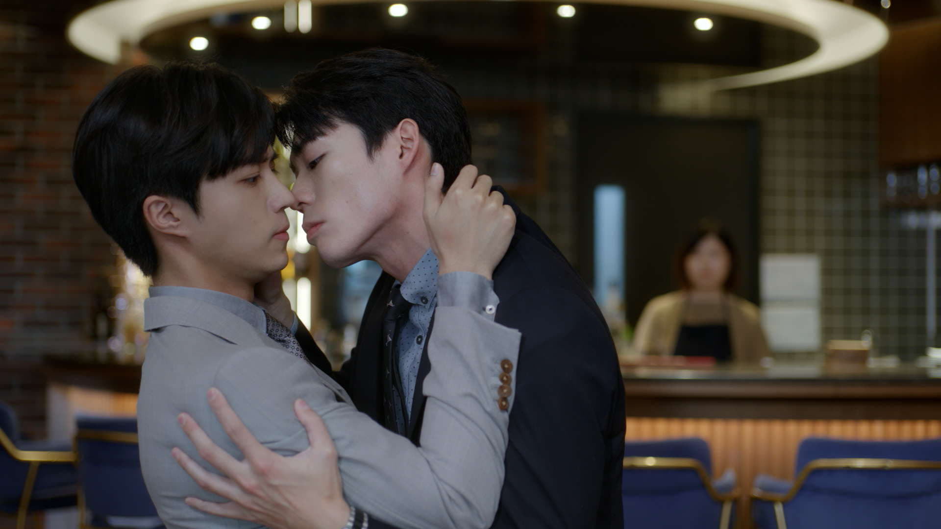 Plus & Minus (2022) Episodio 1-2 thumbnail