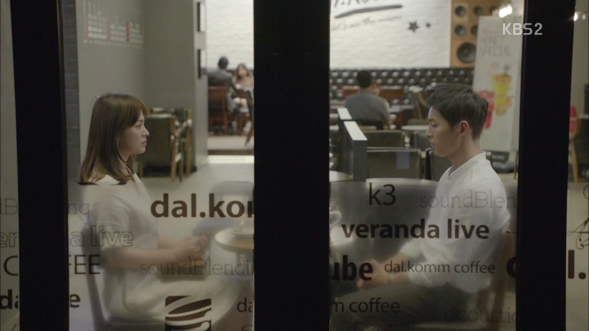 Descendants of the Sun (2016) Episodio 2 thumbnail