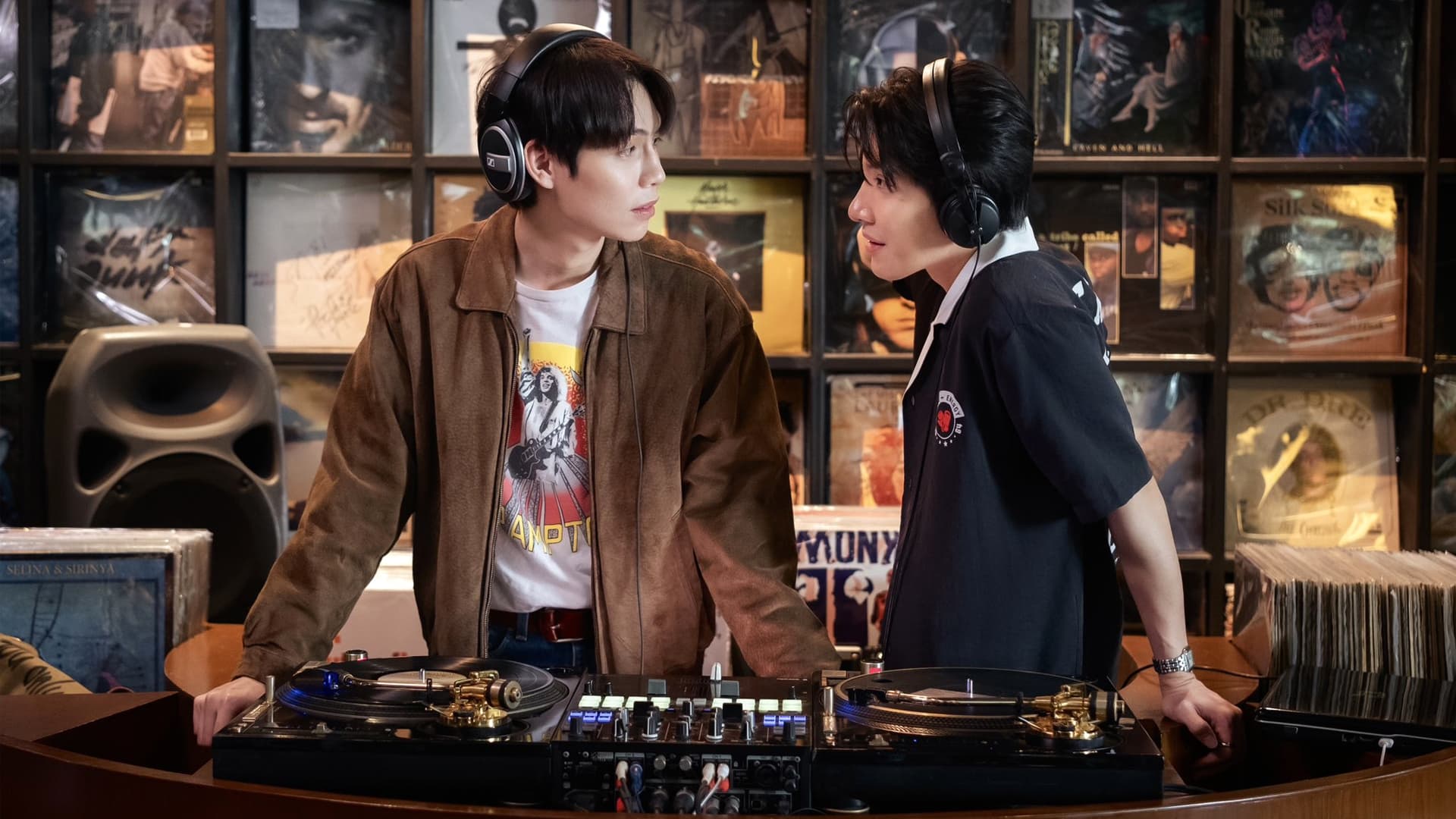 Only Friends (2023) Episodio 4 thumbnail