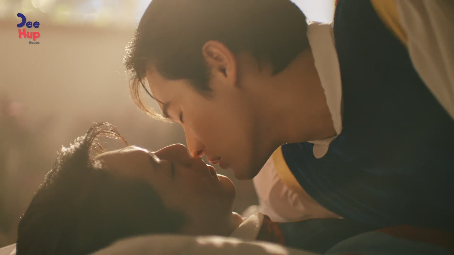 Lovely Writer (2021) Episodio 12 thumbnail