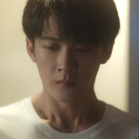Under the Skin (2022) Episodio 8 thumbnail