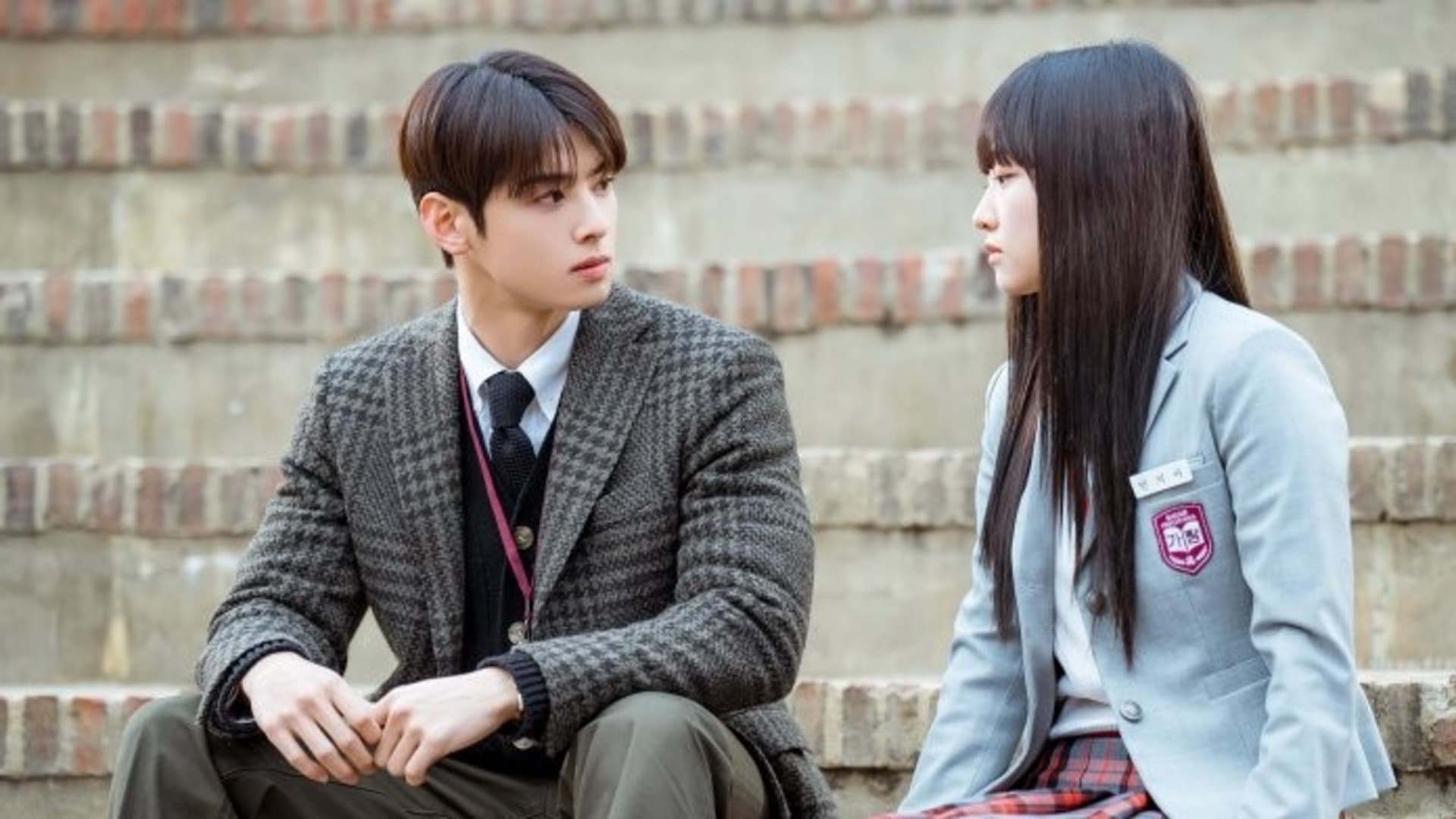 A Good Day to Be a Dog (2023) Episodio 13 thumbnail
