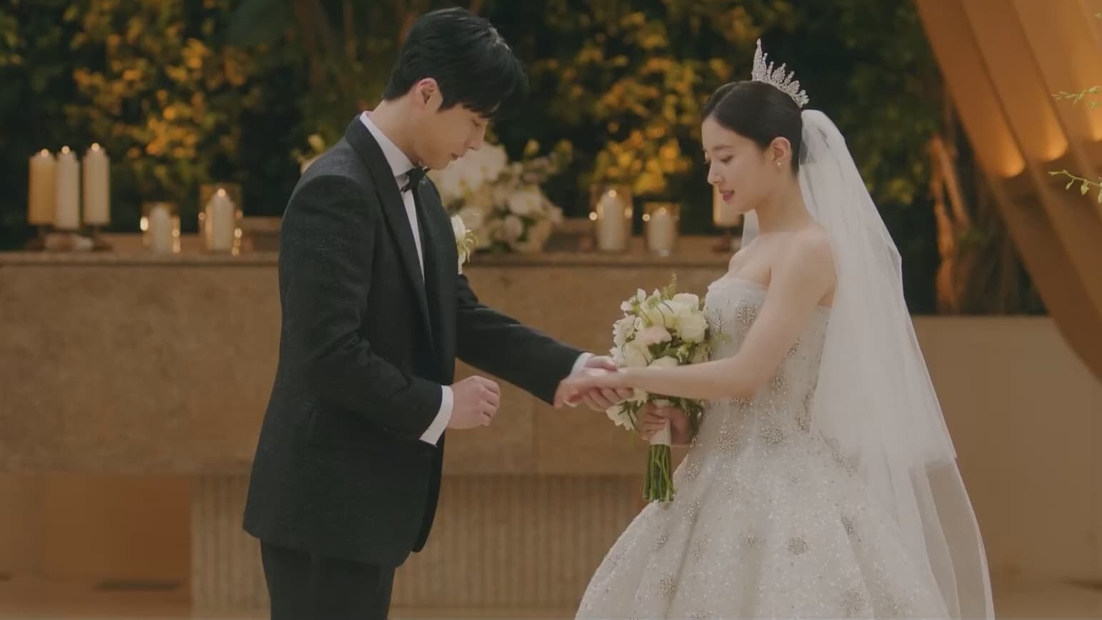 The Story of Park's Marriage Contract (2023) Episodio 2 thumbnail