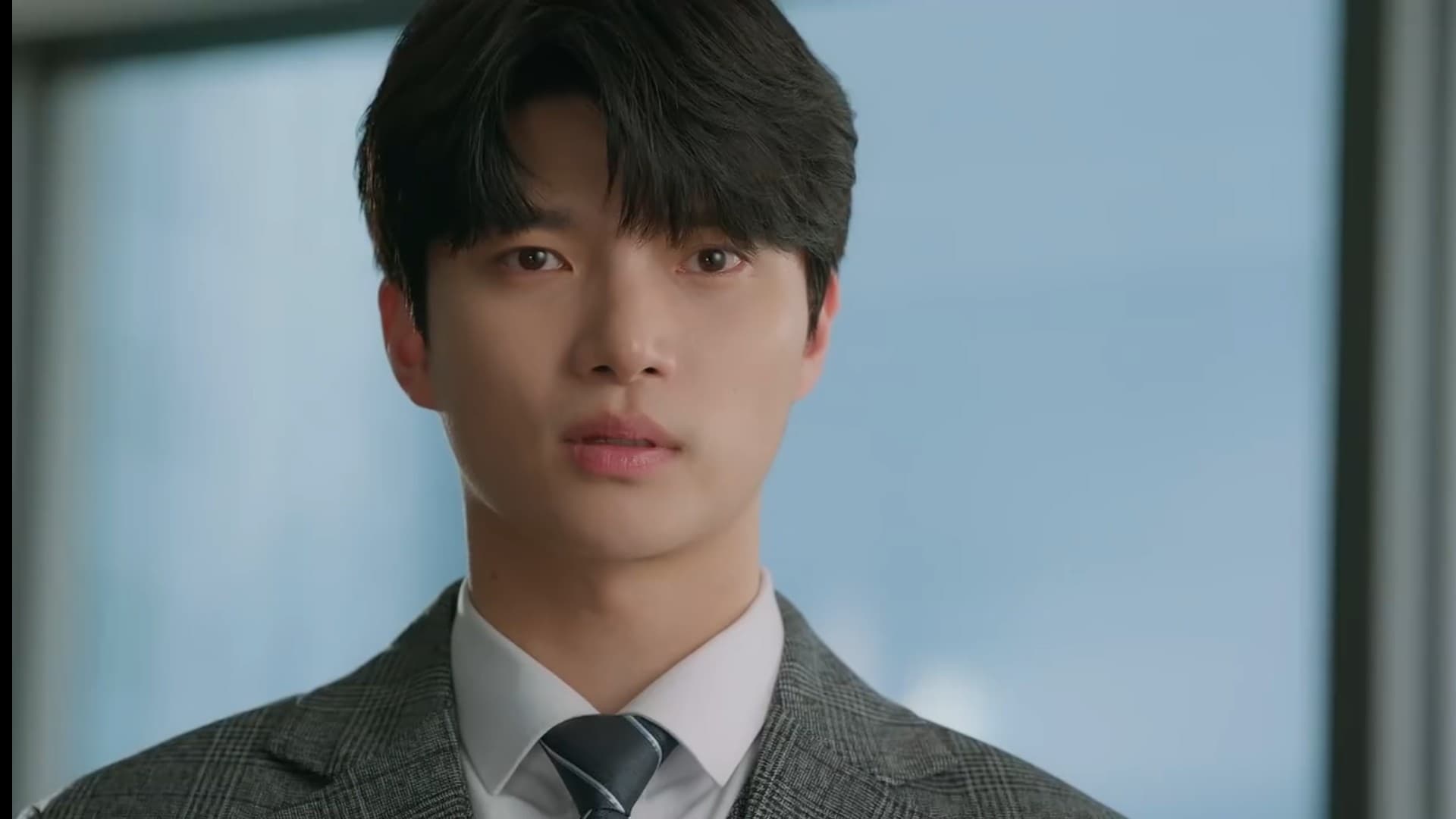 Perfect Marriage Revenge (2023) Episodio 8 thumbnail