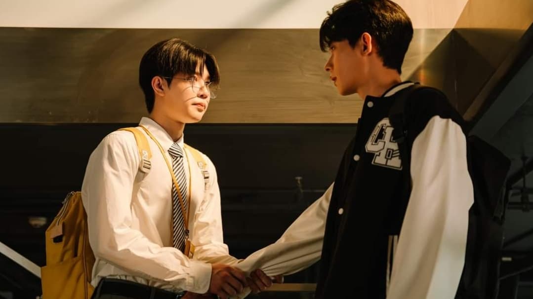 The Middleman's Love (2023) Episodio 7 thumbnail