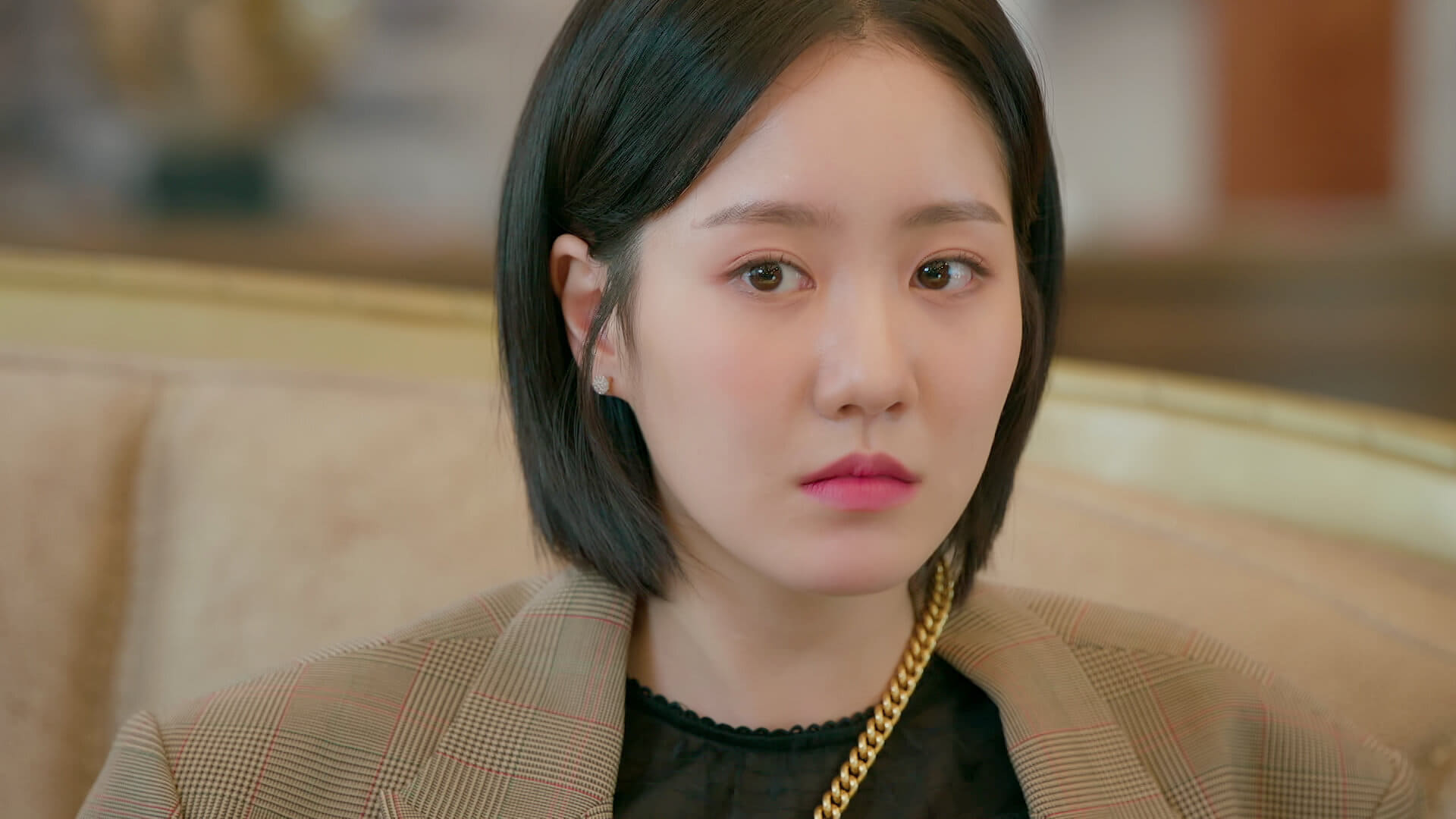 Perfect Marriage Revenge (2023) Episodio 12 thumbnail