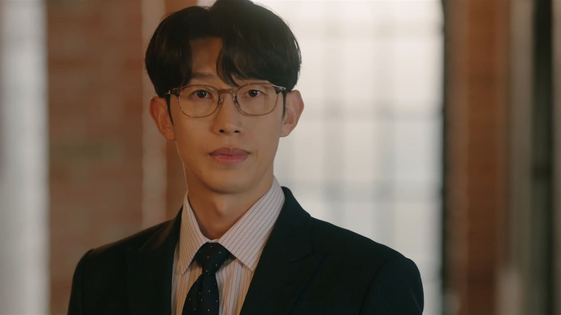 Queen of Divorce (2024) Episodio 5 thumbnail
