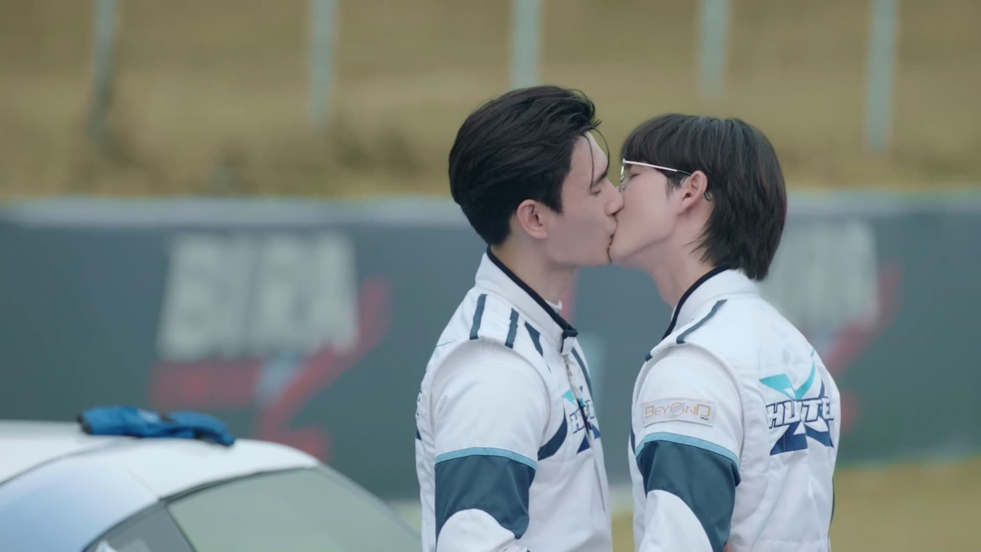 Pit Babe (2023) Episodio 13 thumbnail