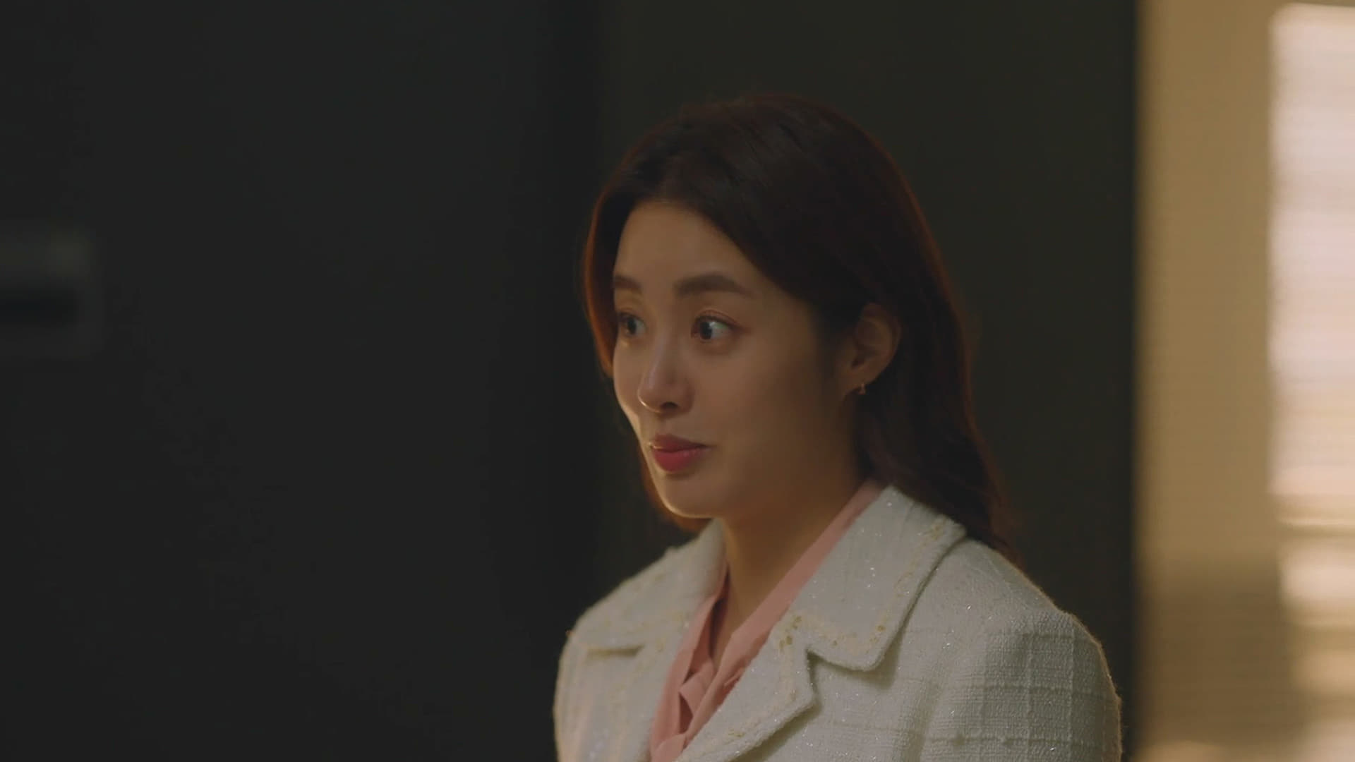 Strangers Again (2023) Episodio 9 thumbnail