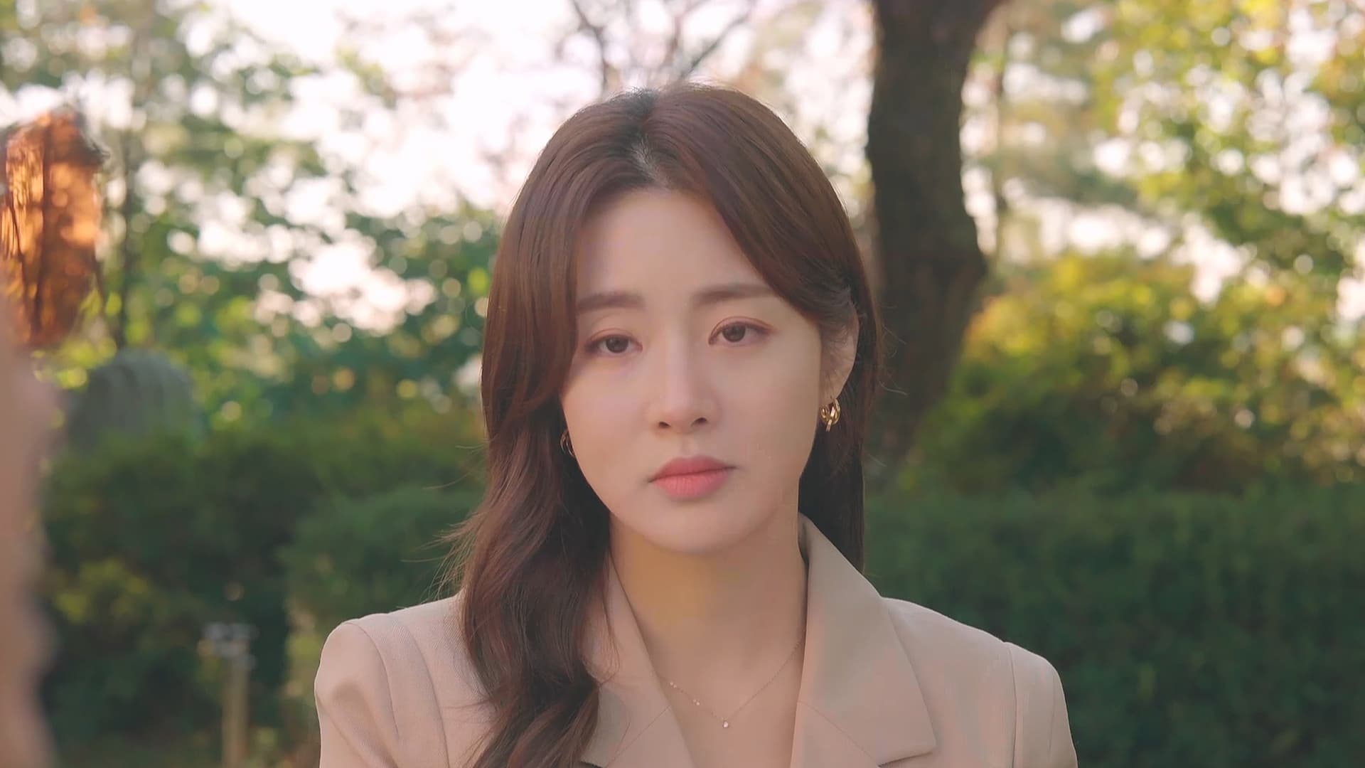 Strangers Again (2023) Episodio 1 thumbnail