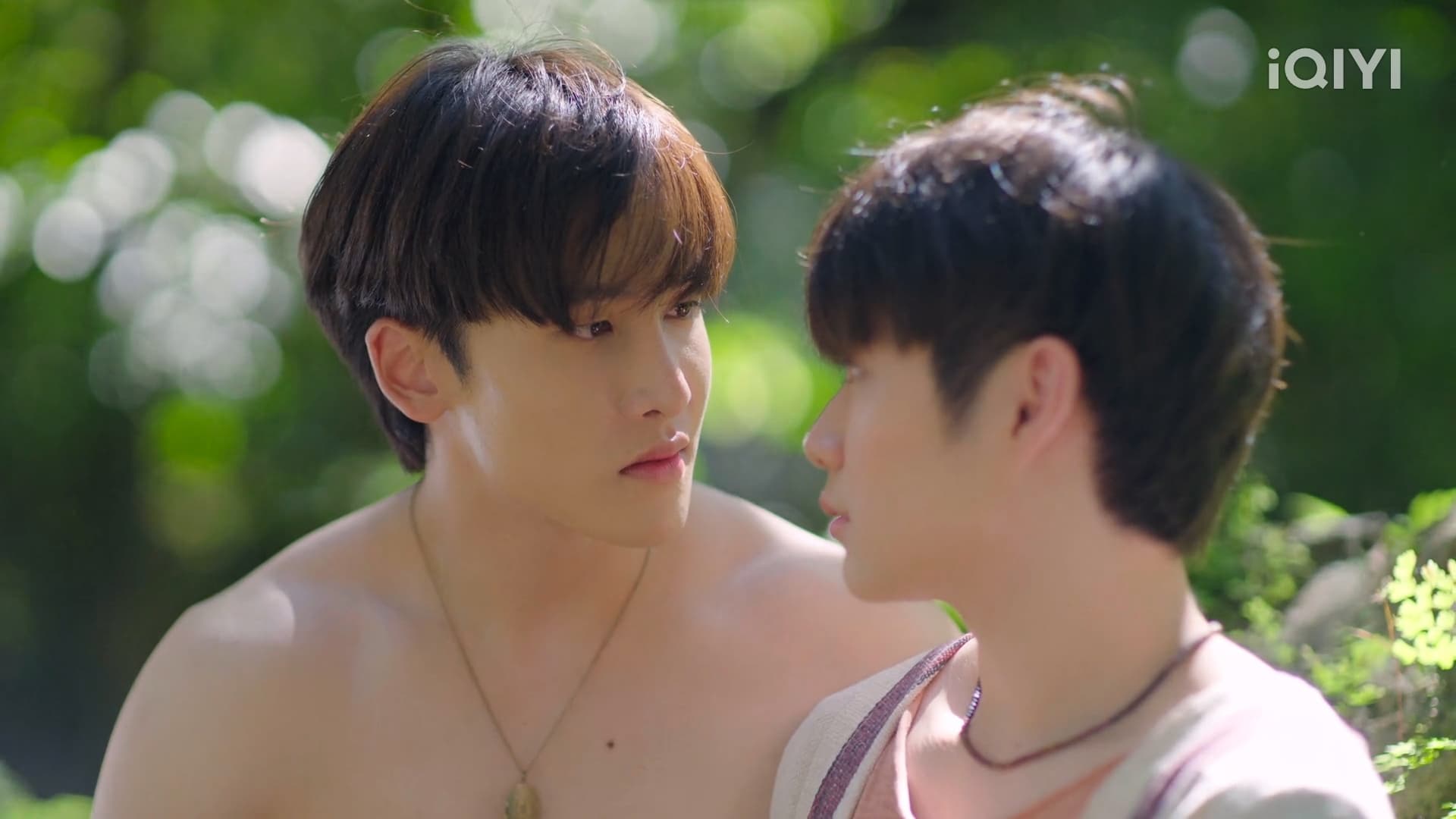 Two Worlds (2024) Episodio 1 thumbnail