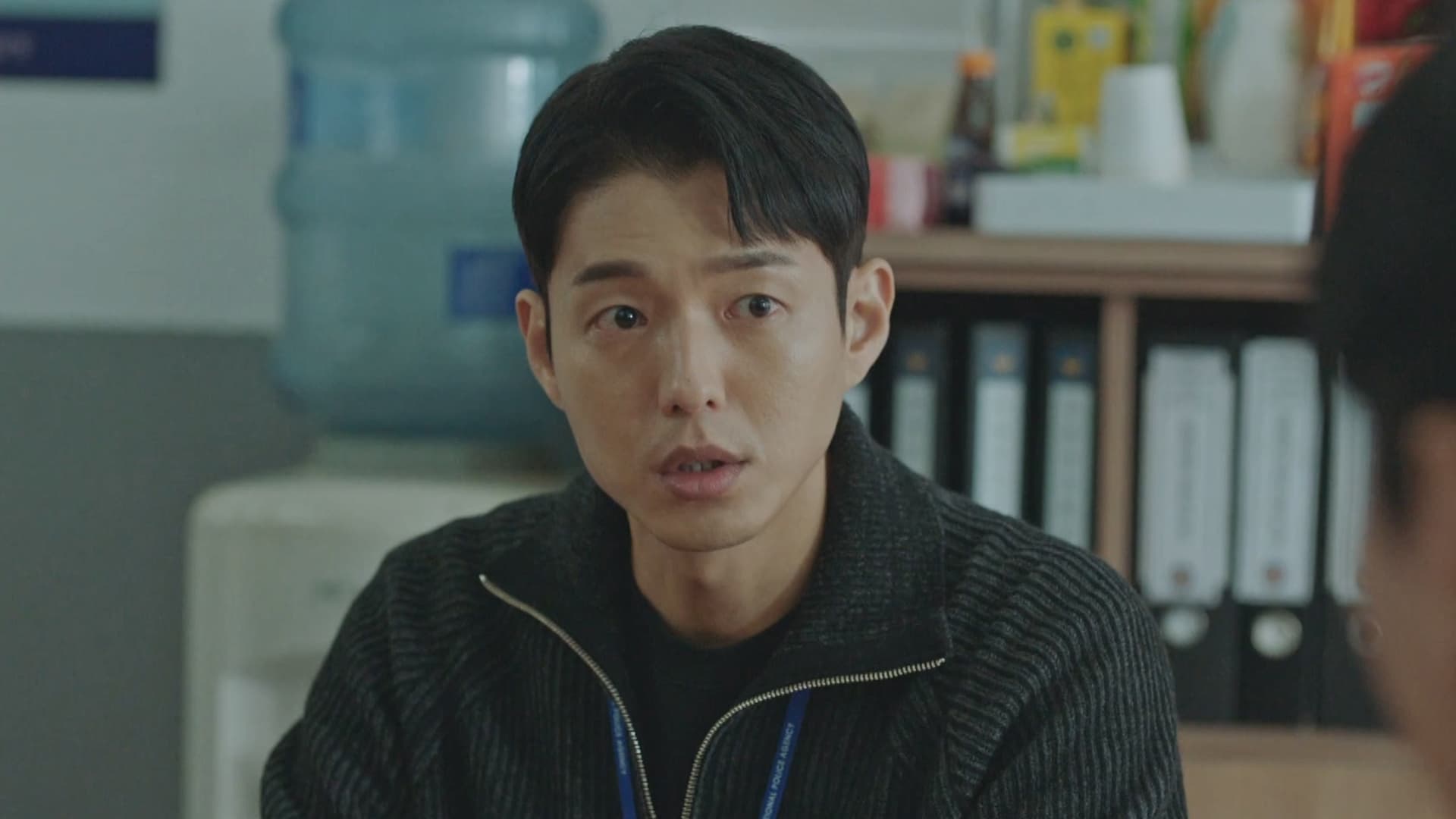 Missing: The Other Side 2 (2022) Episodio 13 thumbnail