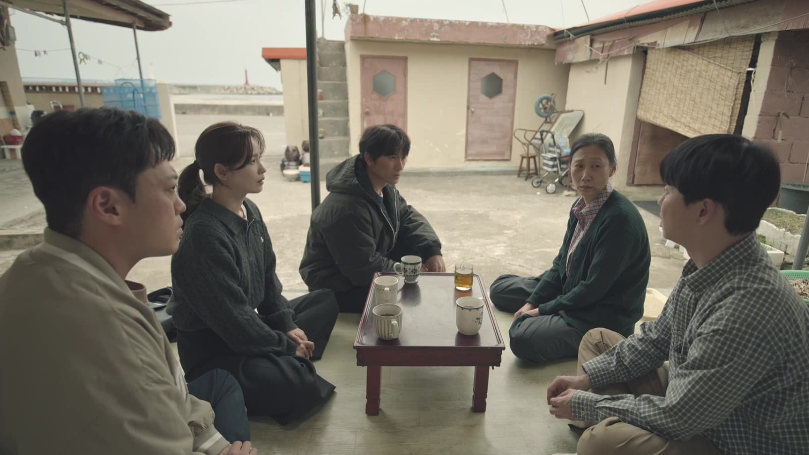 Connection (2024) Episodio 13 thumbnail